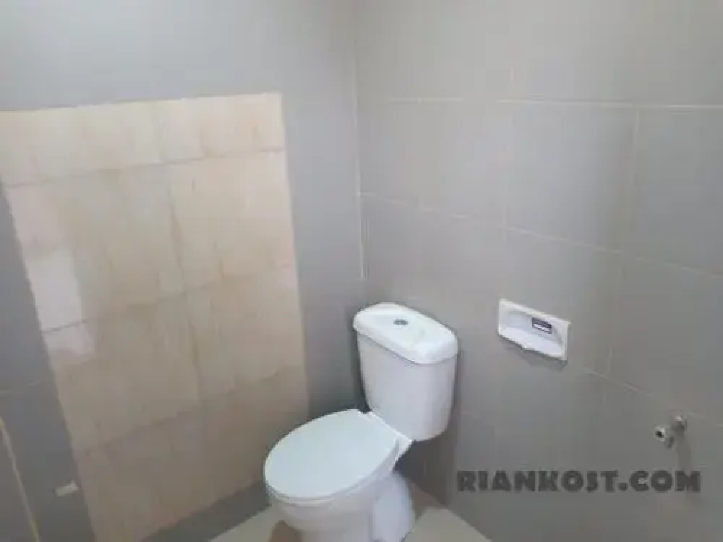 Rian Kost - Hotel Penginapan Murah Pusat Kota Palembang