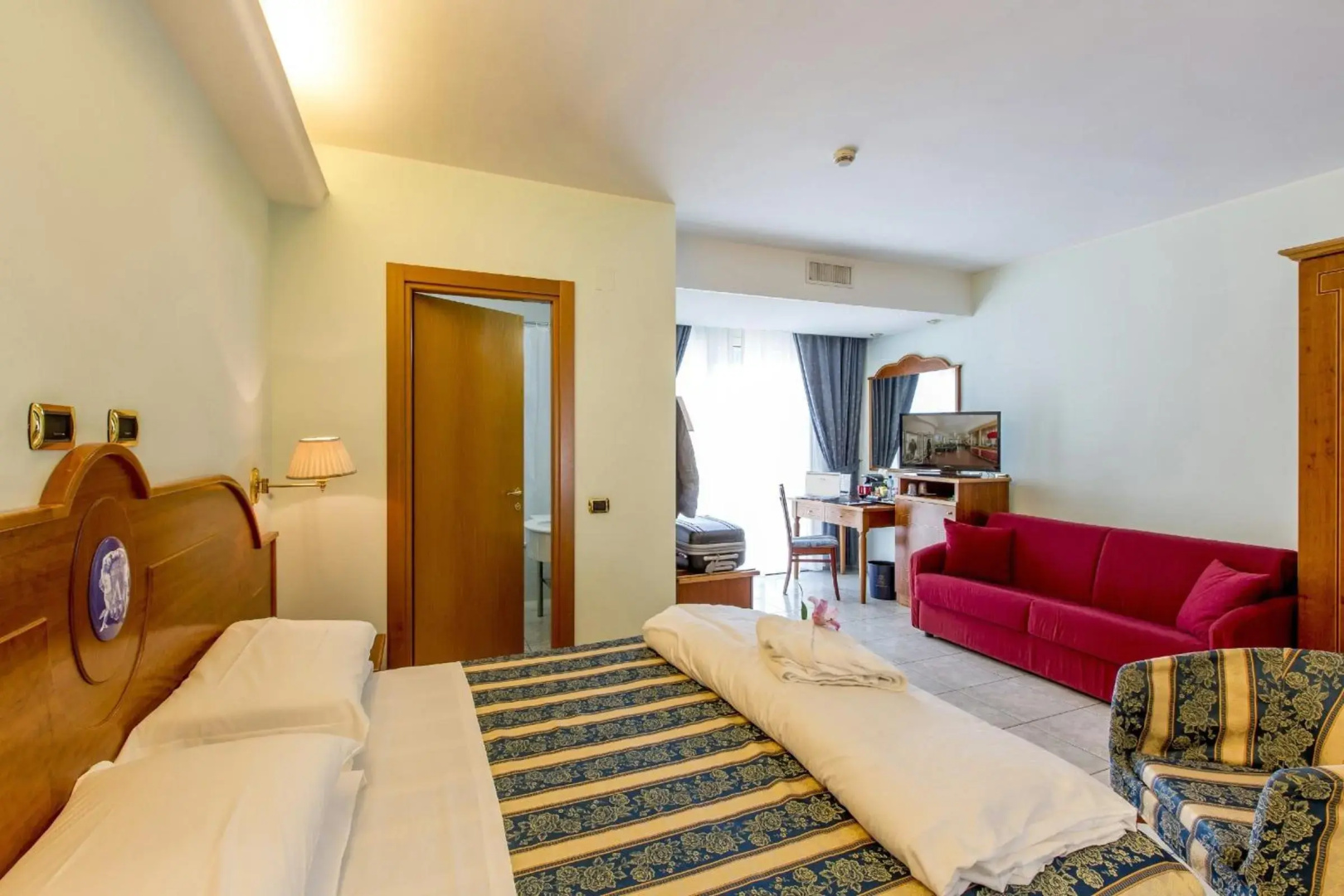 Hotel Ambassador