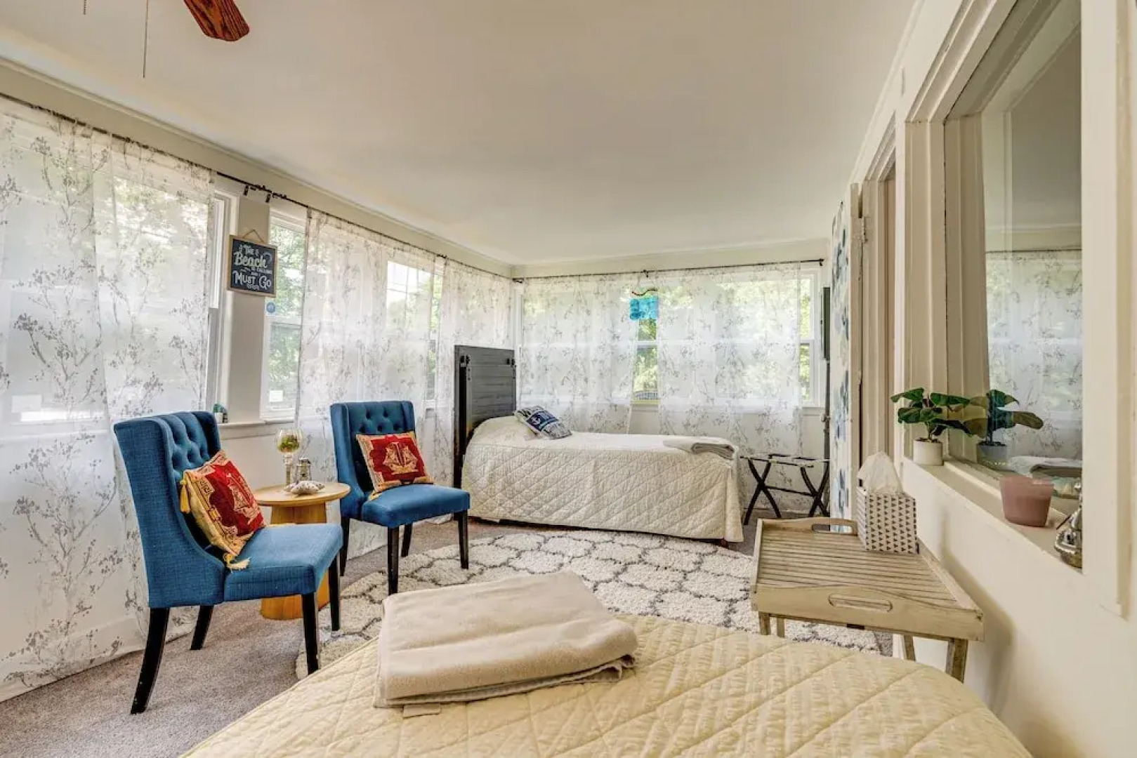 Powers Lake Home w/ Patio - 9 Mi to Lake Geneva!