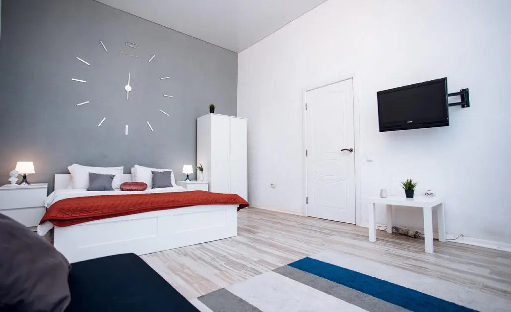 Tolstoy Apart Тургеневская 74