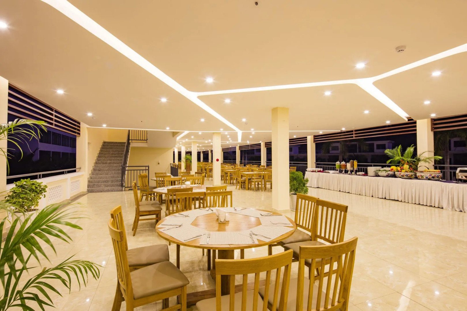 Diamond Bay Condotel - Resort Nha Trang