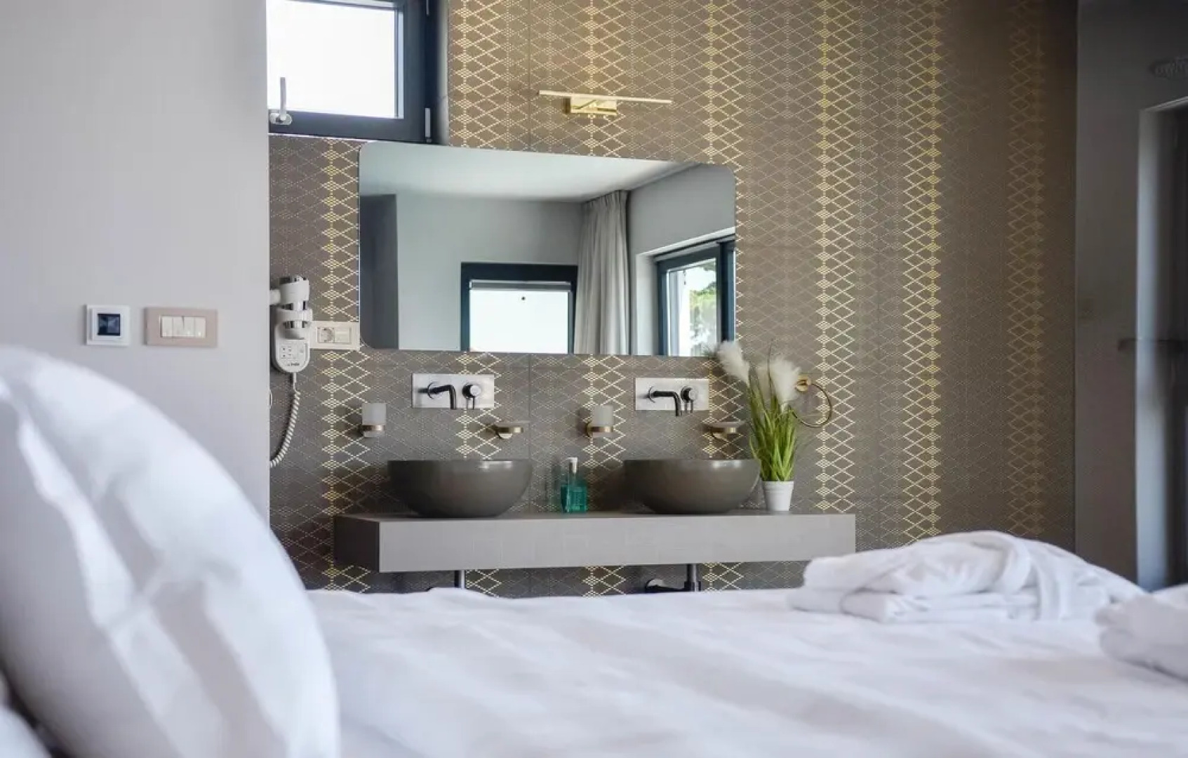 Awesome Home in Jesenice With Sauna, Wifi and Heated Swimming Pool