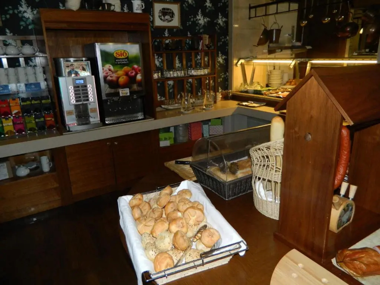 Отель Mercure Szekesfehervar Magyar Kiraly Hotel