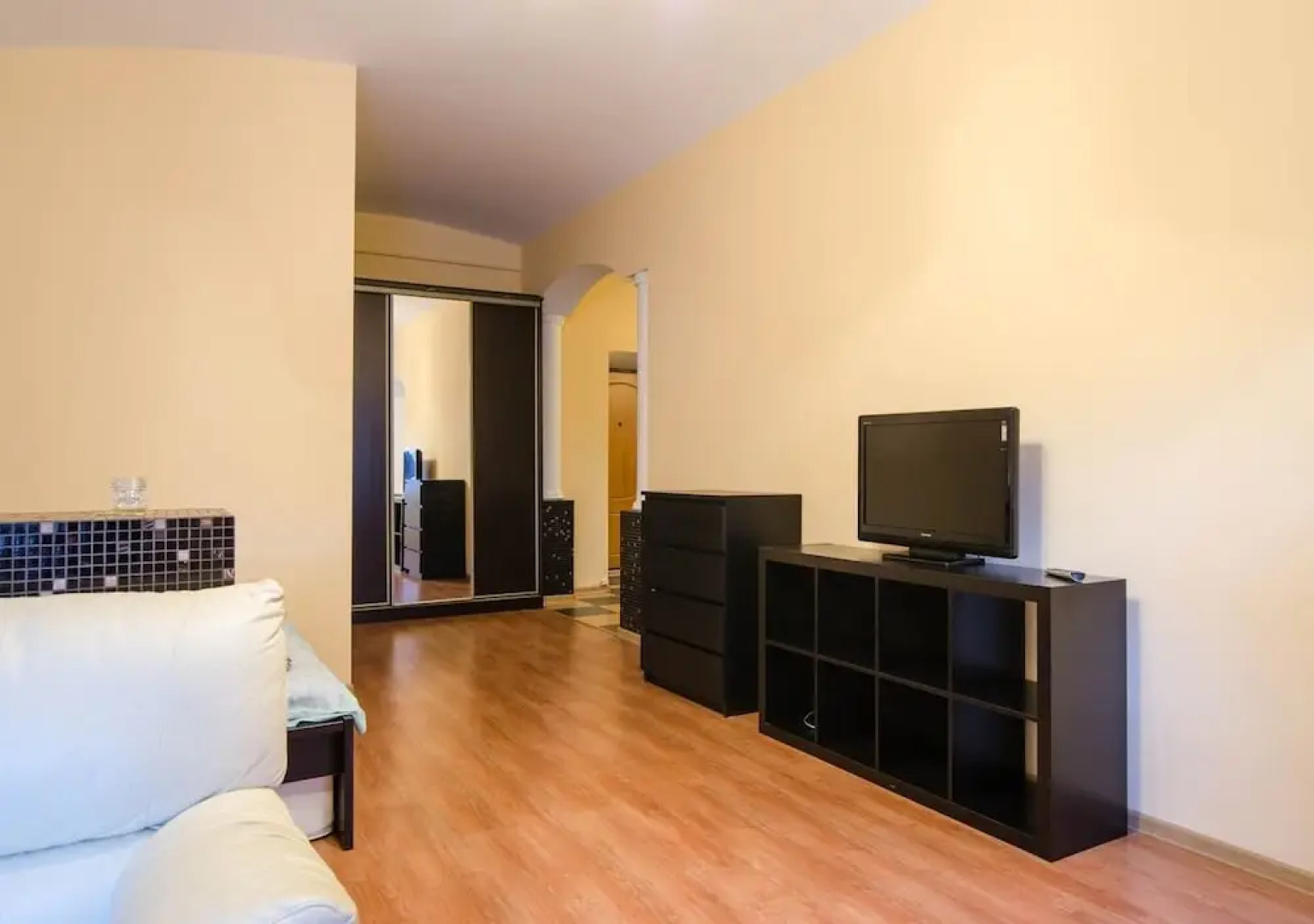 Emperoom Near Summer Garden Apartments