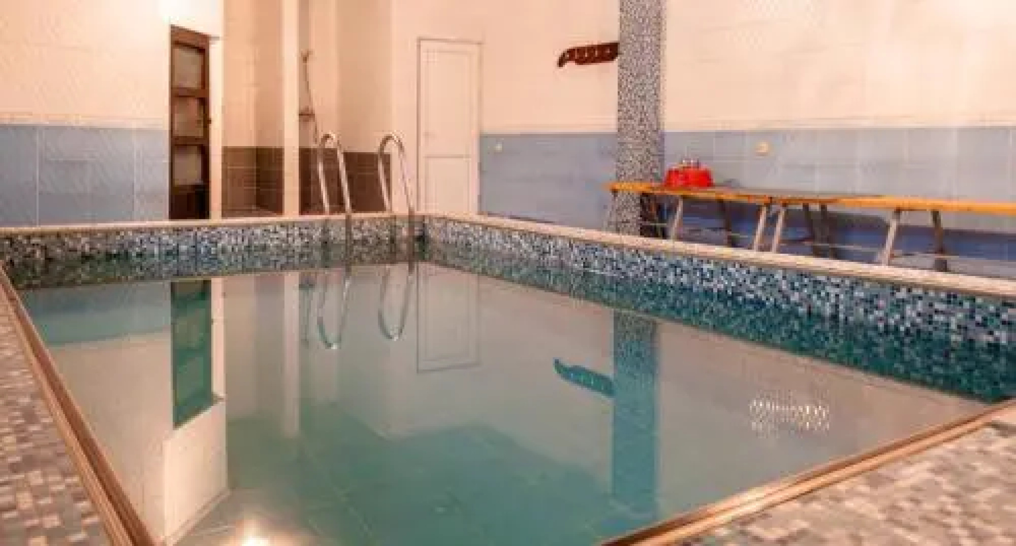 Ayanat Hotel