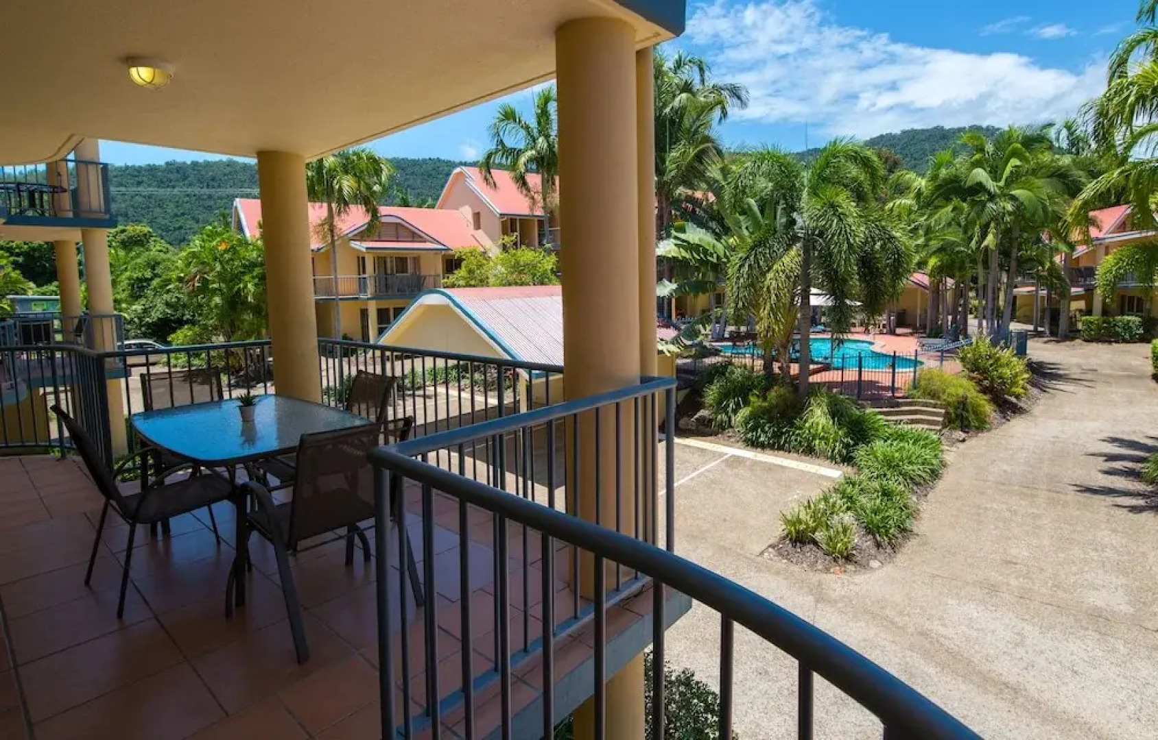 Palm Penthouse Beach Court Holiday Villas