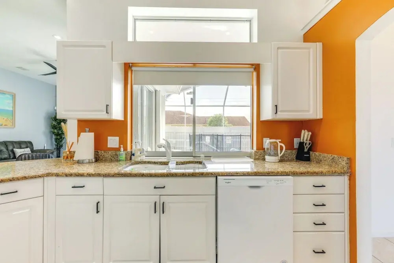 Heated Pool & Grill: Modern Port St Lucie Home