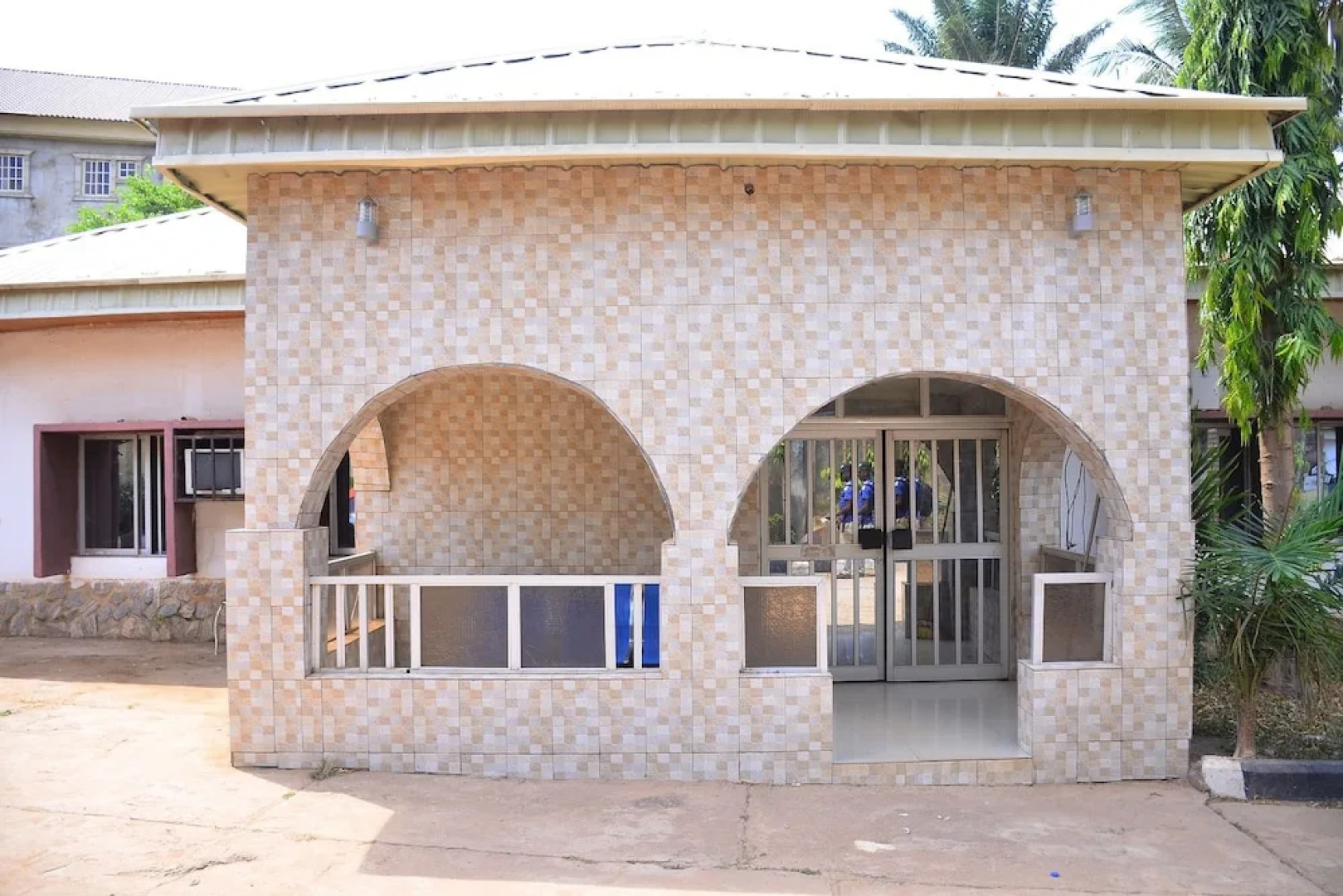 Kenfeli International Palmbeach Hotel