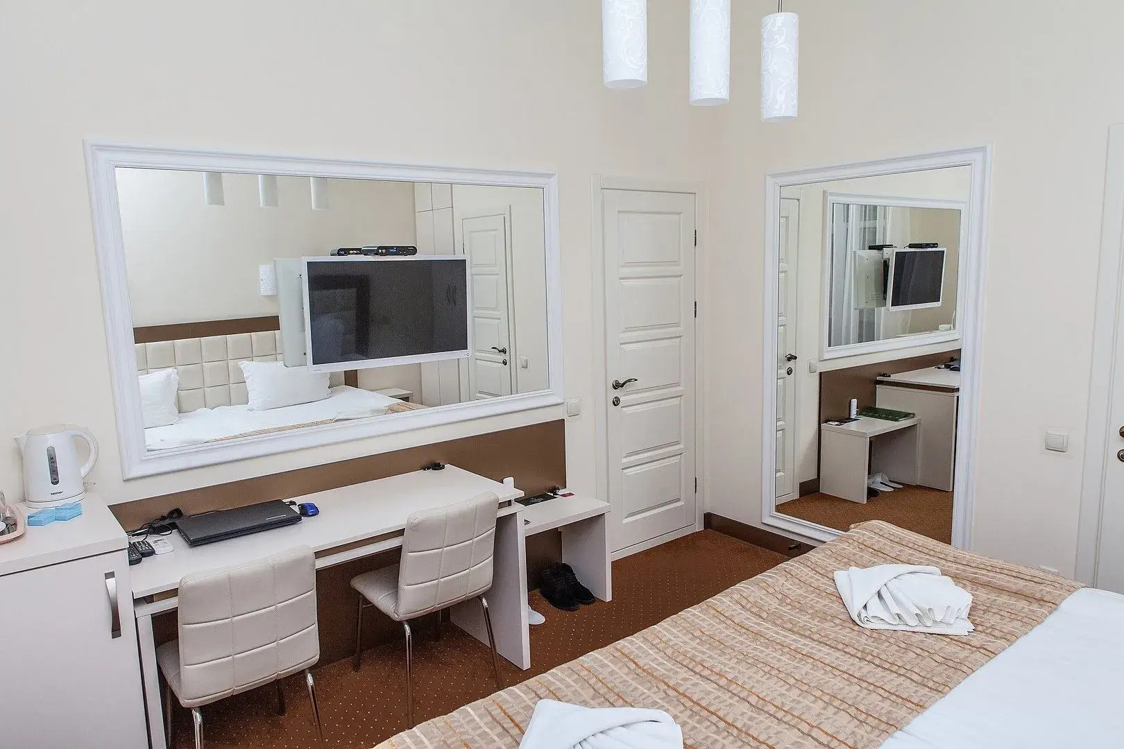 Мини-отель «Седьмое небо», ул. Евгения Коновальца