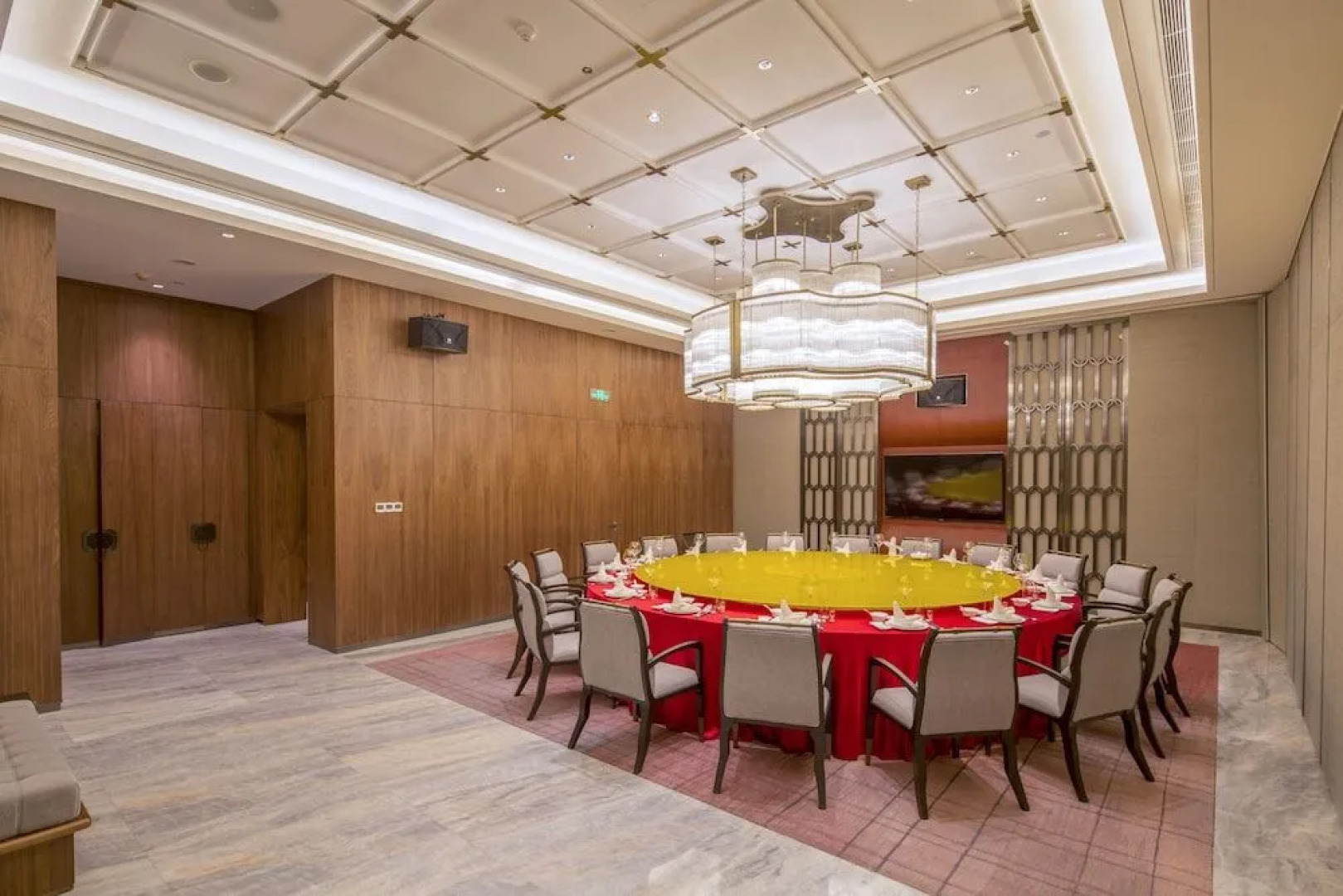 Sunshine International Hotel