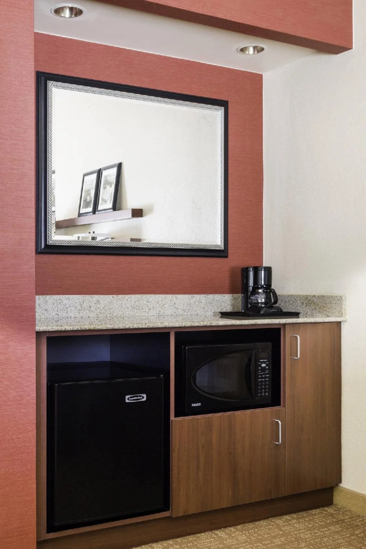 Courtyard by Marriott Raleigh/Cary