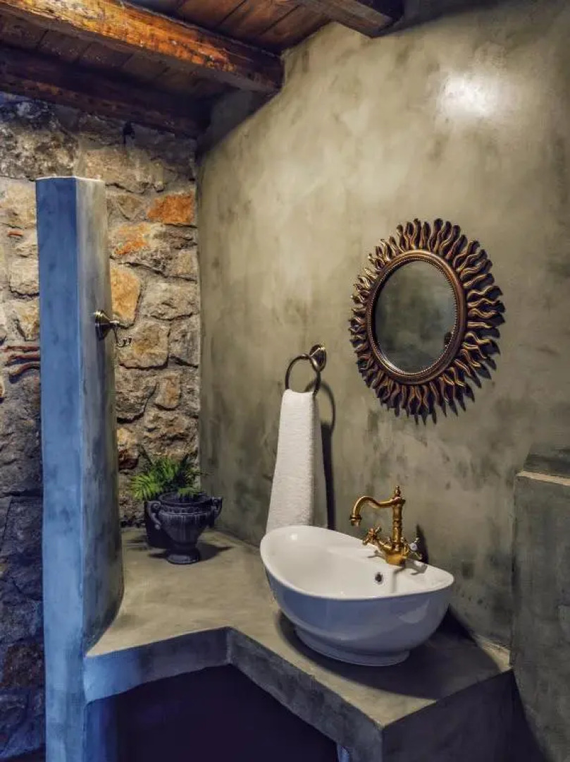 Stone Luxury Suites - Adults Only