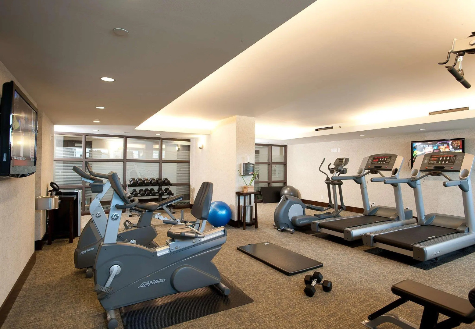 Delta Hotels by Marriott Burnaby Conference Centre