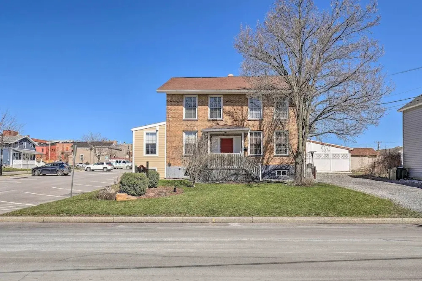 Downtown Canandaigua Apt: 1 Mi to Lake & Pier!