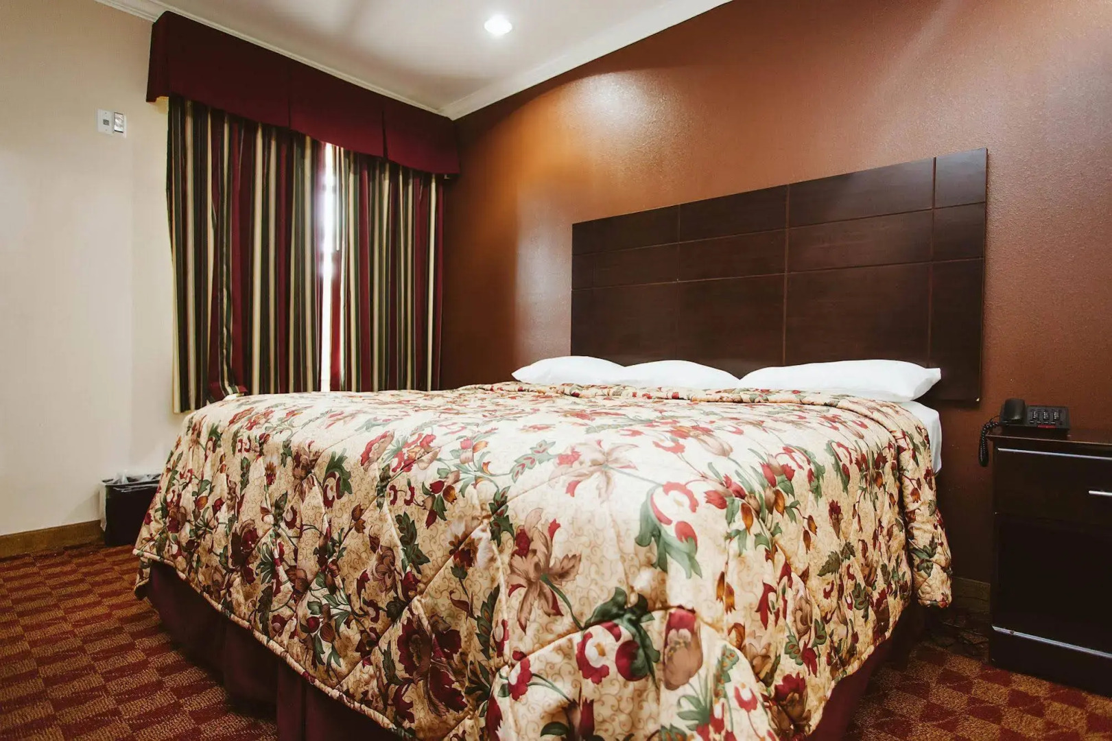 Palace Inn - Baytown I-10