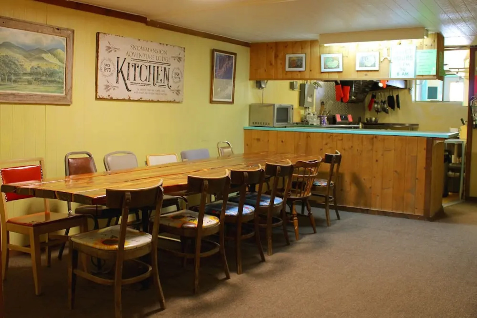 SnowMansion Taos Adventure Lodge