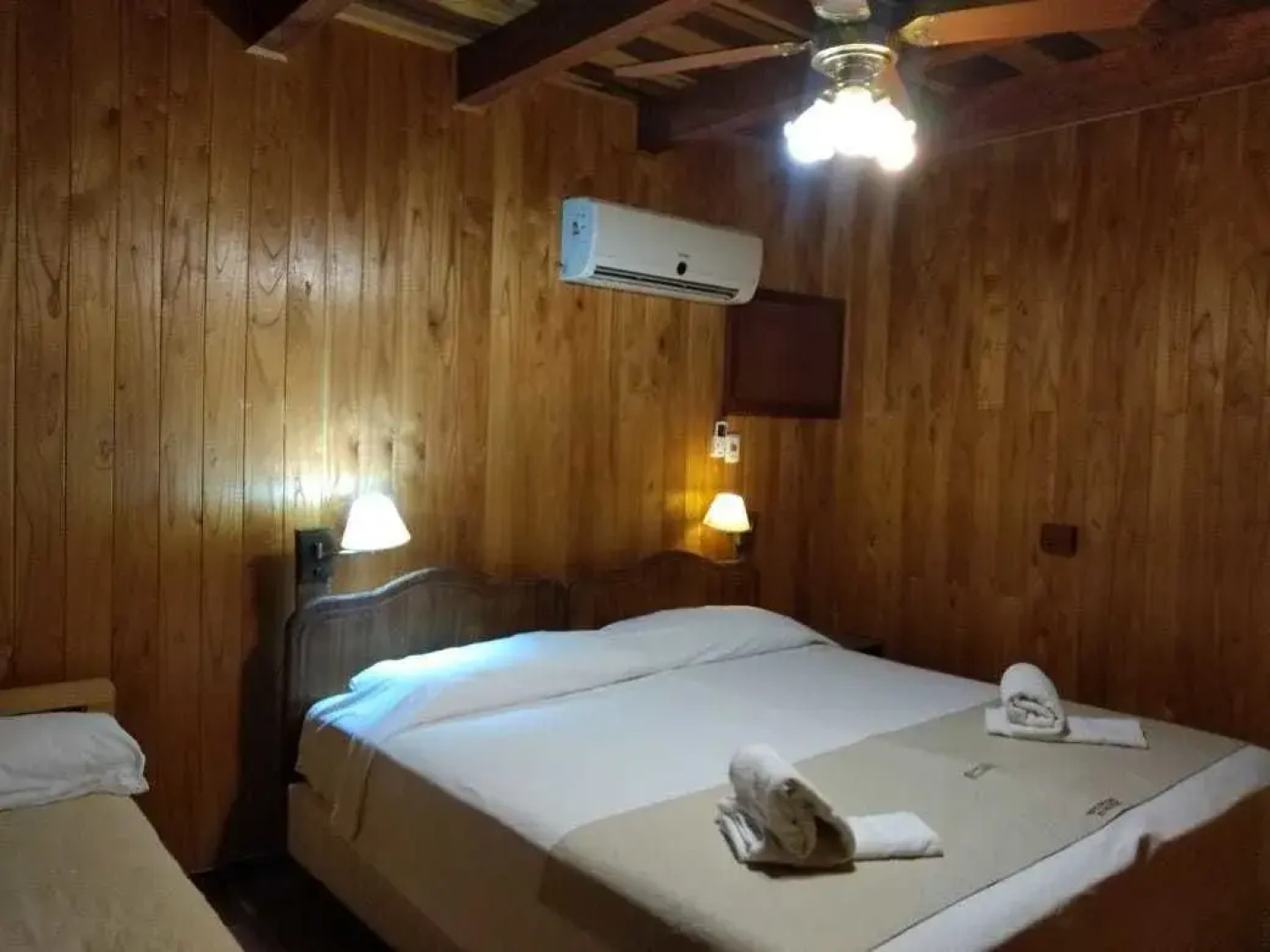 Hotel Cabanas del Parque