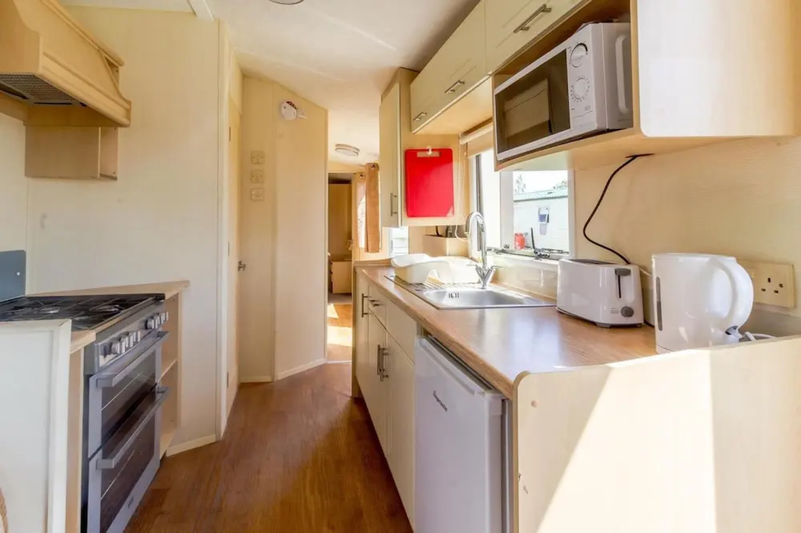 Stunning 3-bed Caravan in Clacton-on-sea
