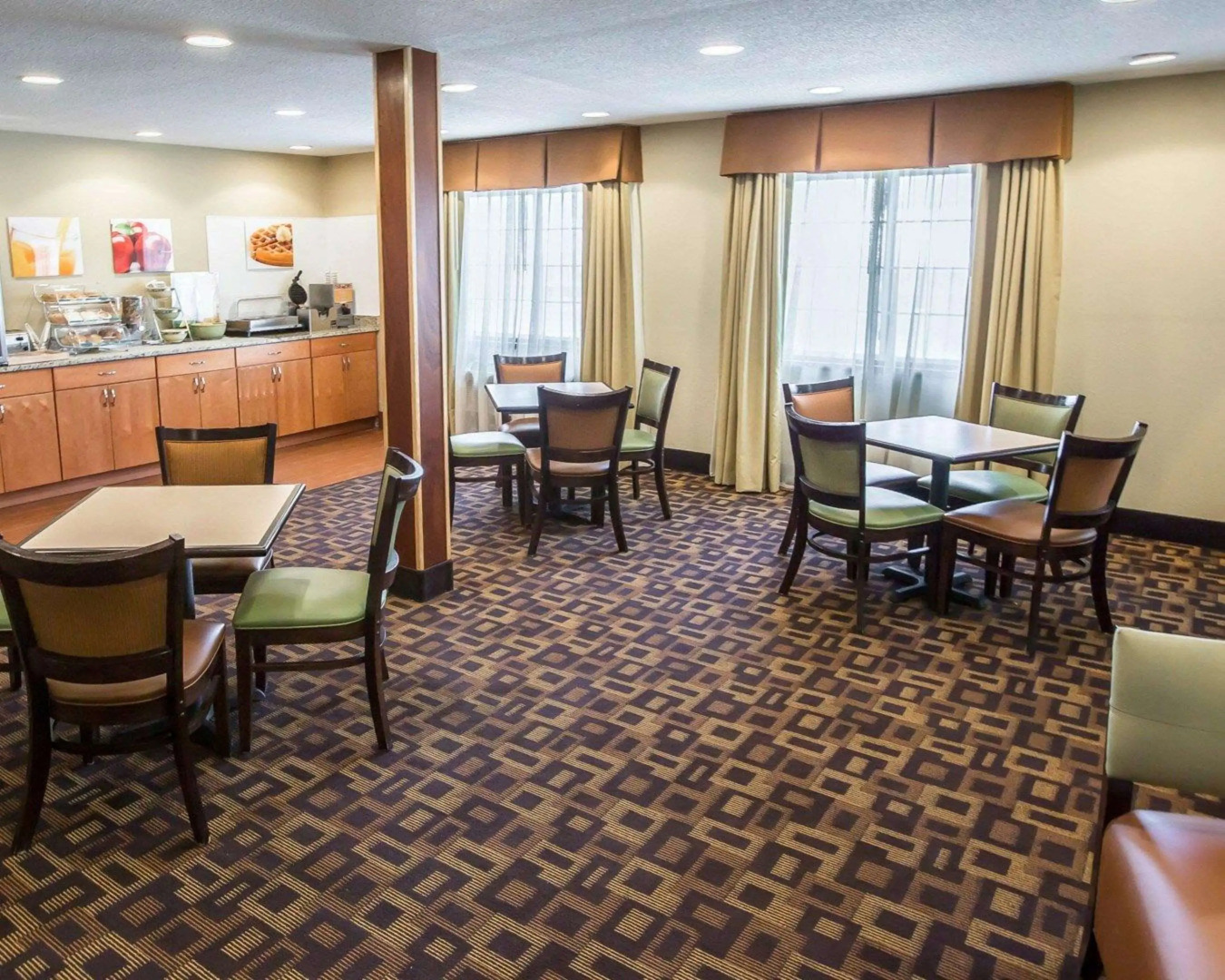 Quality Inn Chesterton near Indiana Dunes National Park I-94