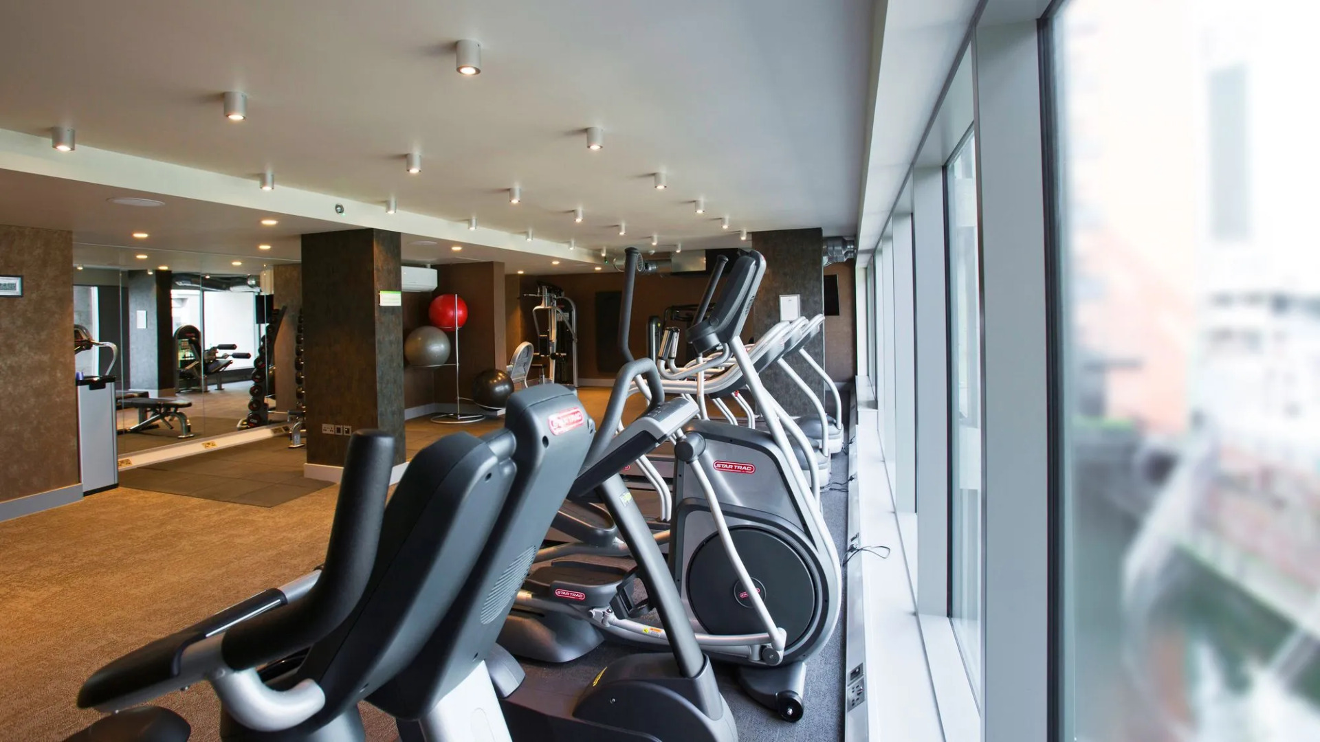 Holiday Inn Manchester - City Centre by IHG