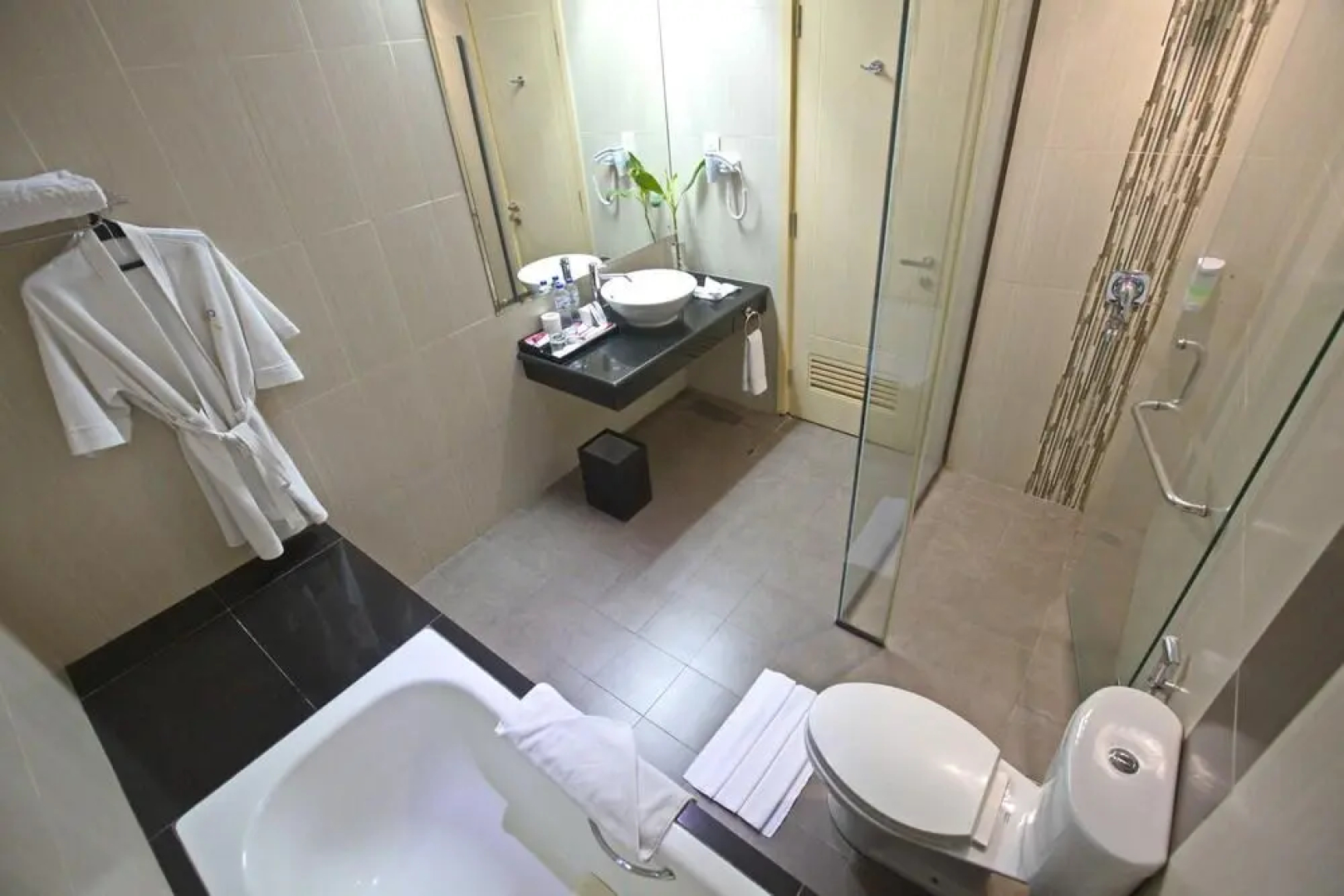 Padjadjaran Suites Resort & Convention Hotel