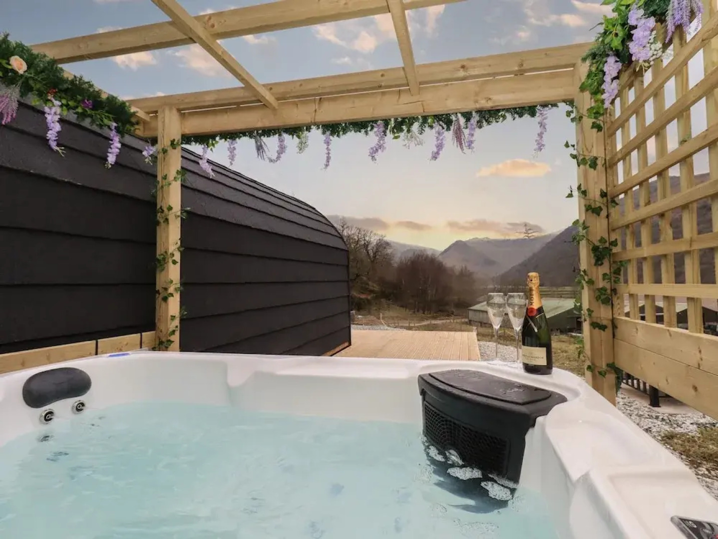 Jenny - Crossgate Luxury Glamping