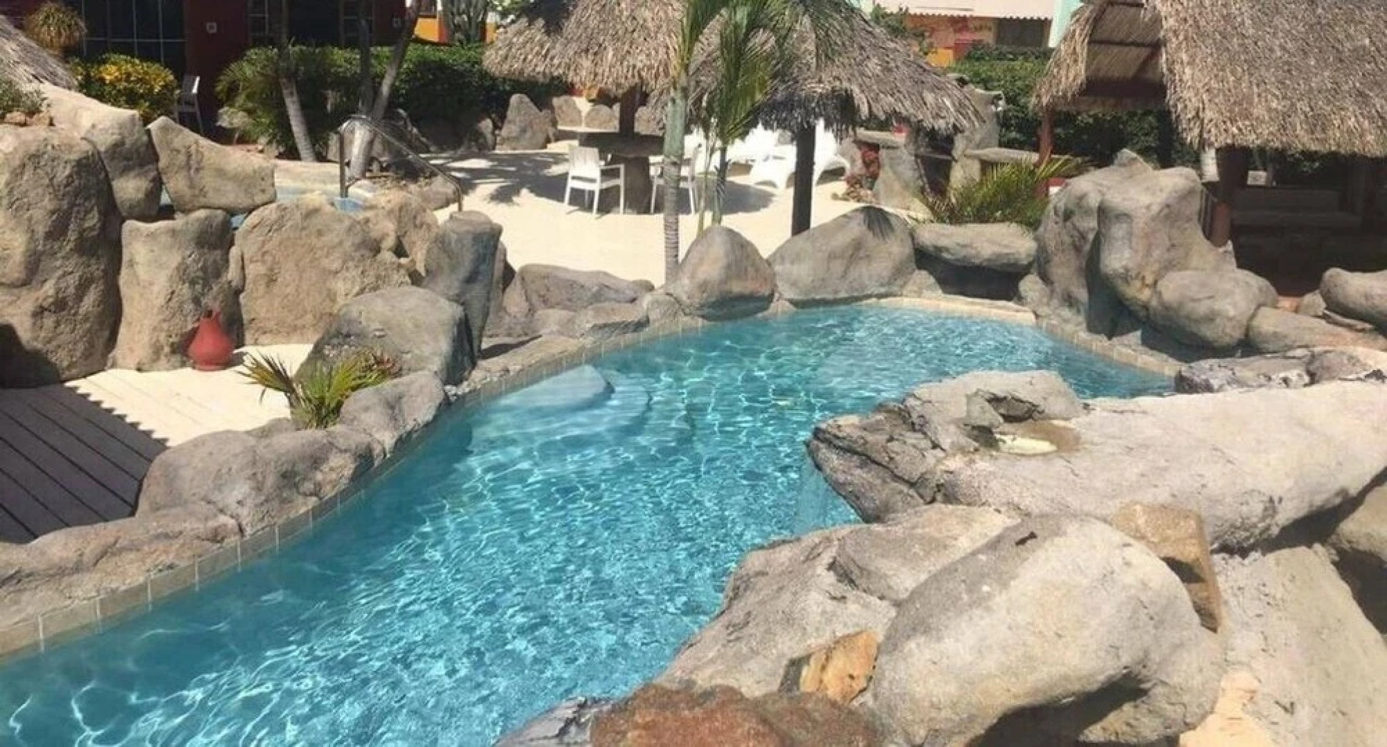 Sea Breeze Ocean, Studio 4 at Mangel Halto Beach