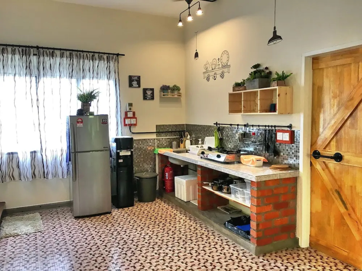 iBook 3 - Beachside Bungalow