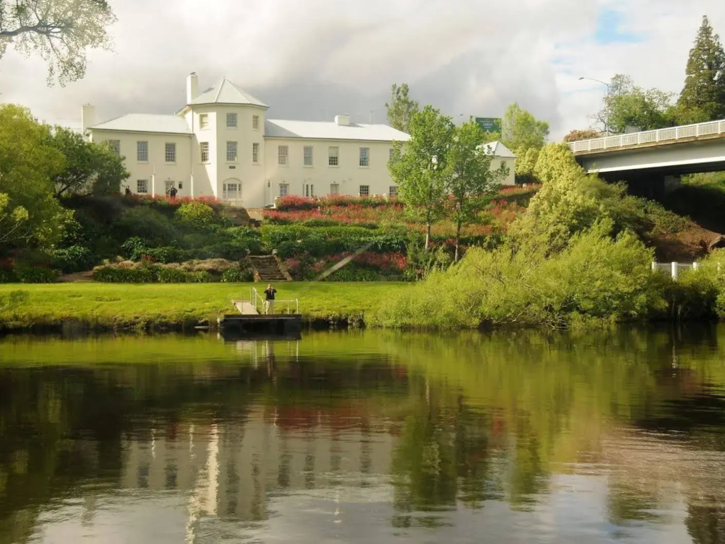 The Woodbridge Waterfront Rooms.