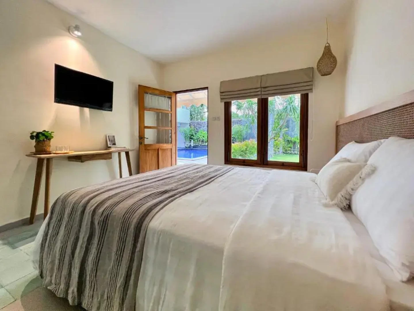 Airy Eco Pantai Senggigi Lombok