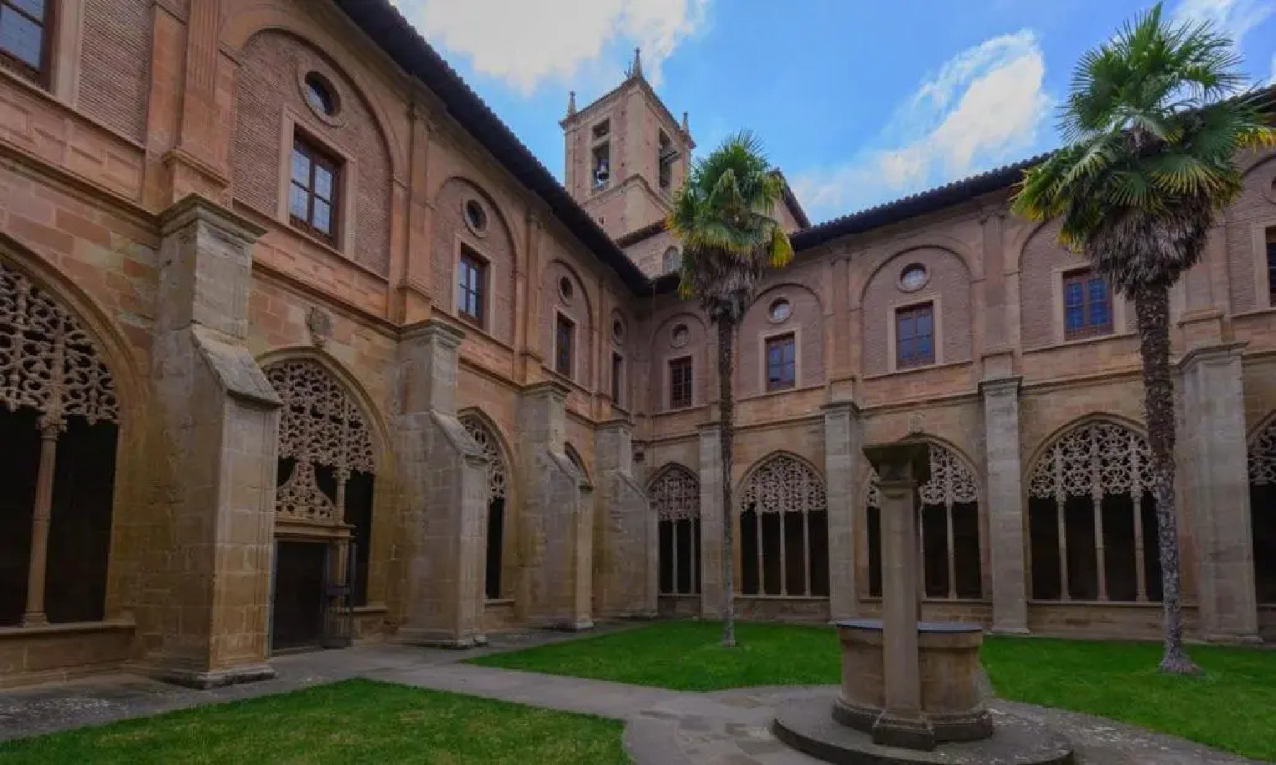 Apartamentos Puerta de Nájera