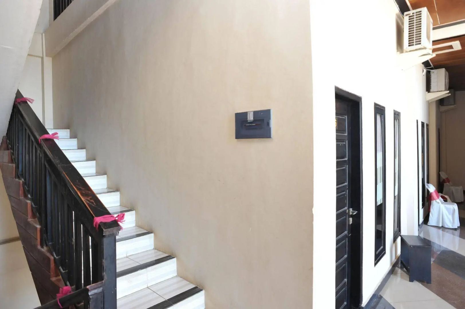 Airy Bandara El Tari Yupiter Satu Kupang