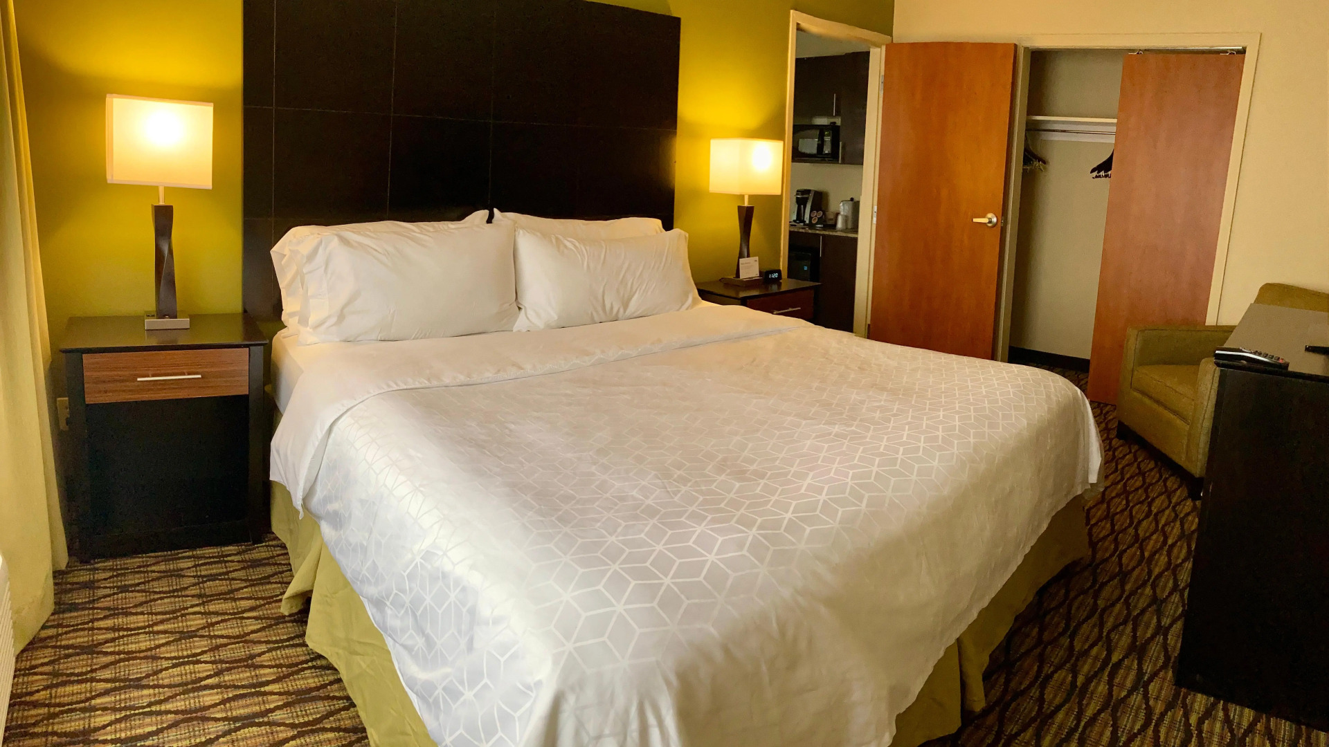 Holiday Inn Express Hotel & Suites Edmond by IHG