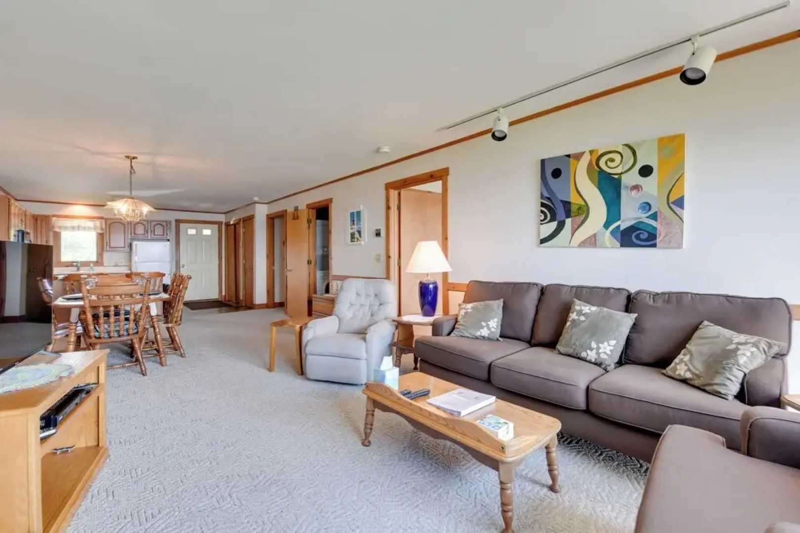 Mtn Views & Pool Access: Lake Memphremagog Condo!