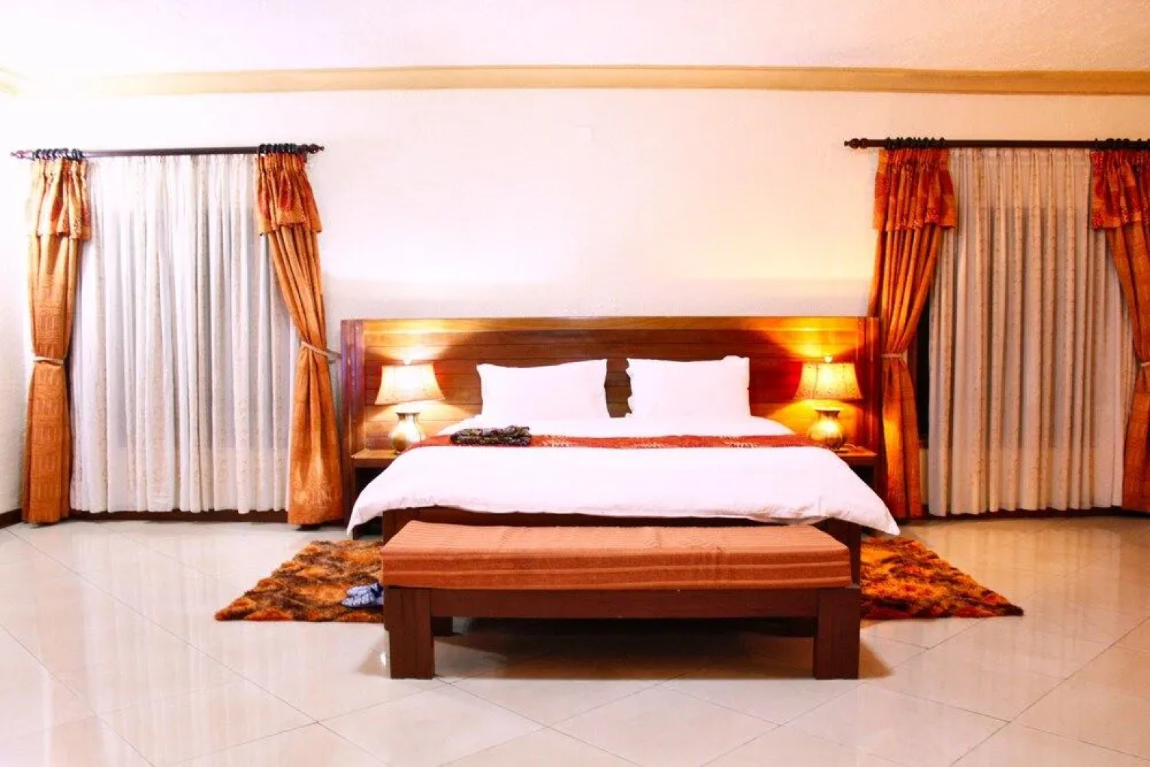 Select Boutique Hotel