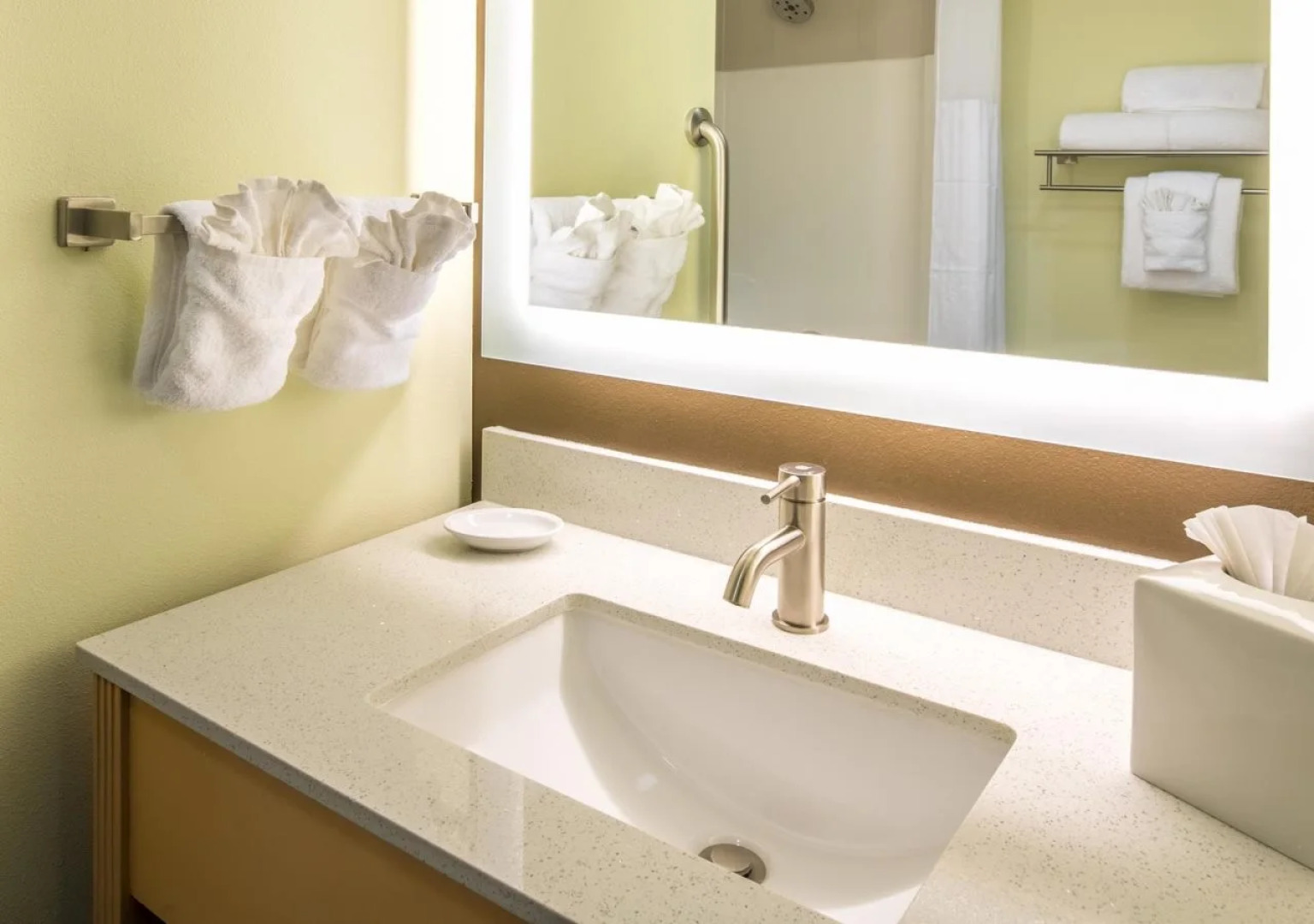 Red Lion Inn & Suites Everett