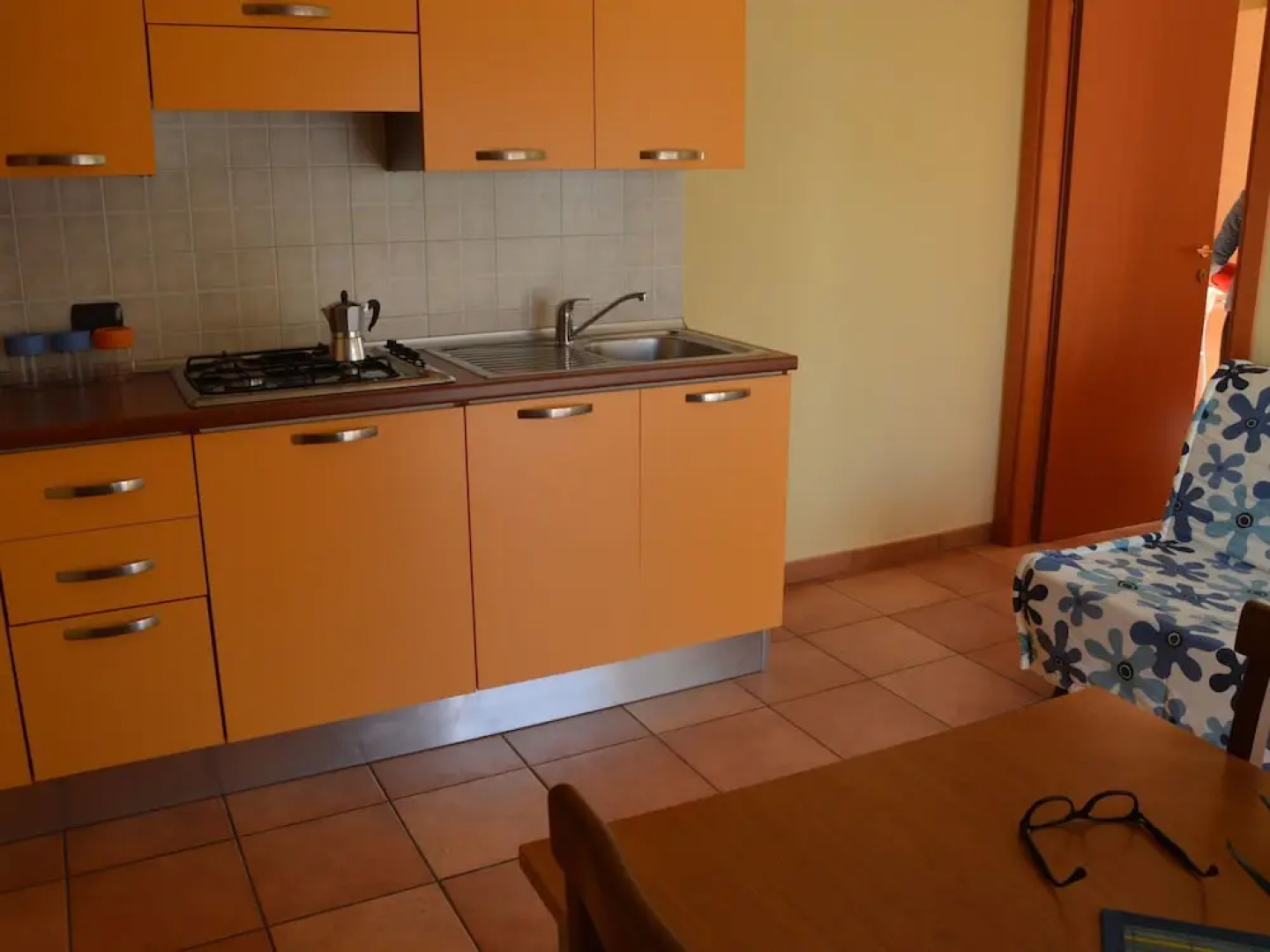 House in Residence With Swimming Pool, Near the Sea