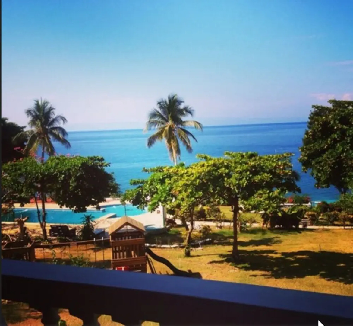 Wahoo Bay Beach Club & Resort