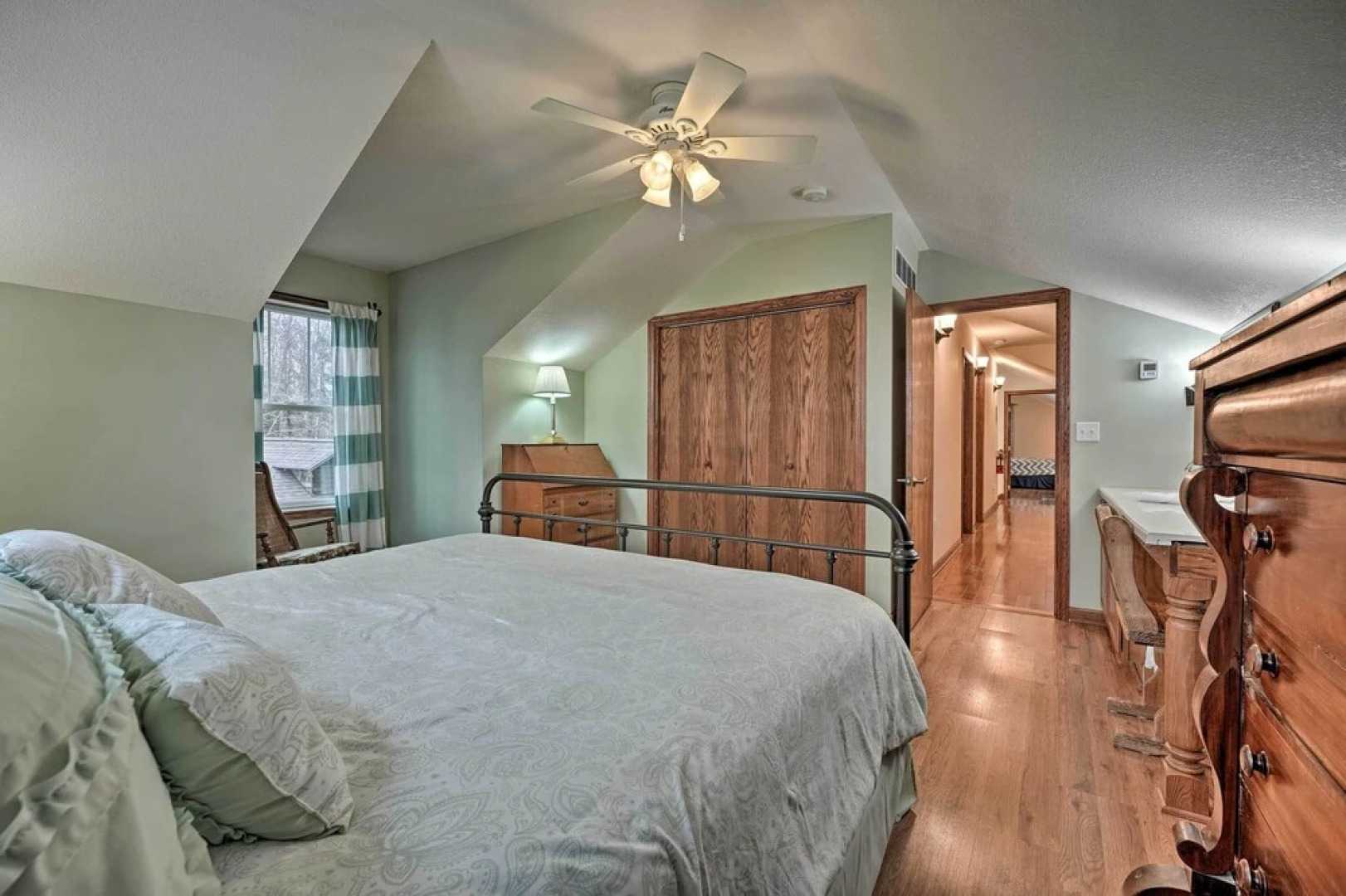 Lake Michigan Waterfront Home: 1 Mile to Downtown!