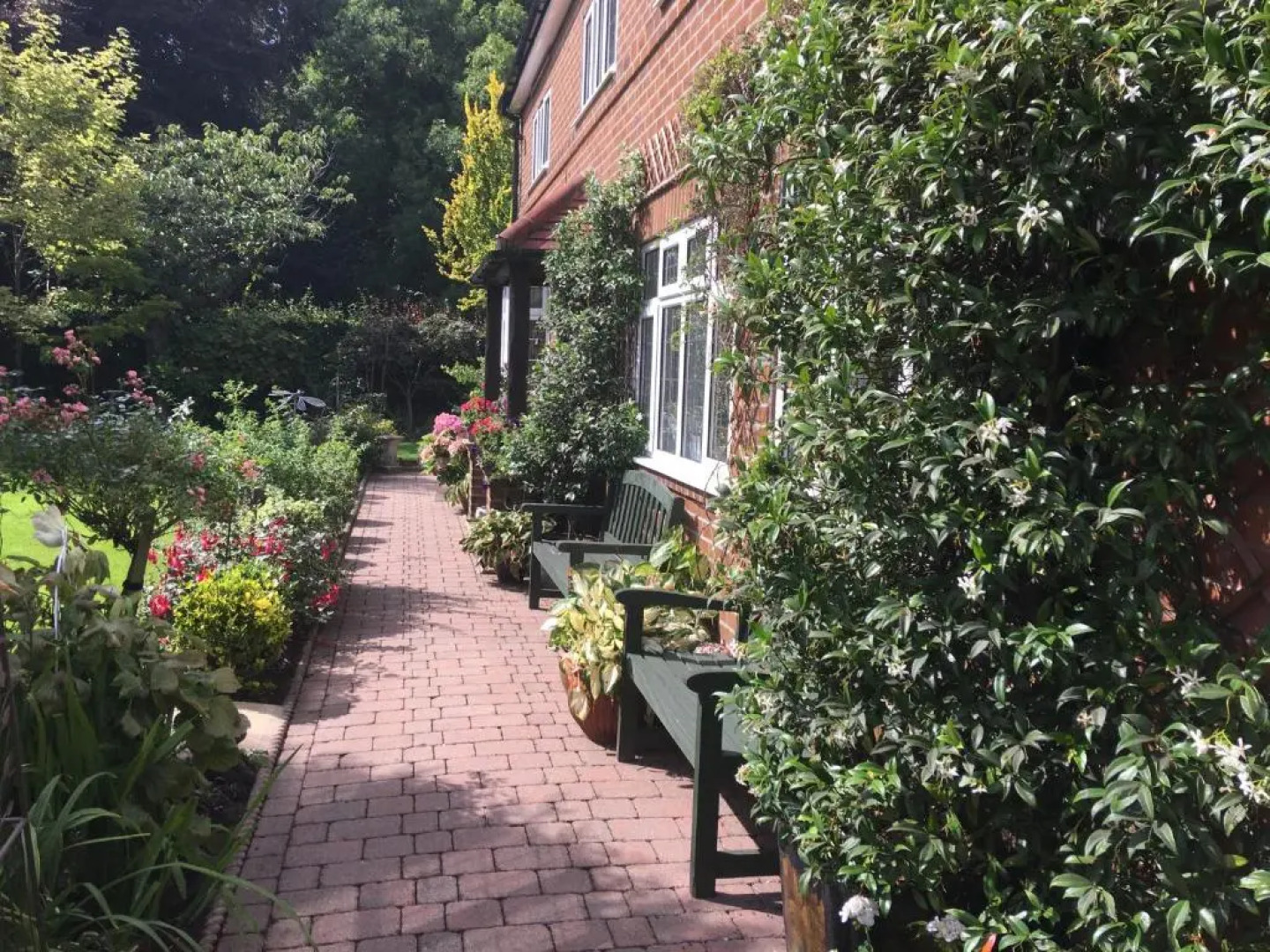 Grove House Bed  Breakfast