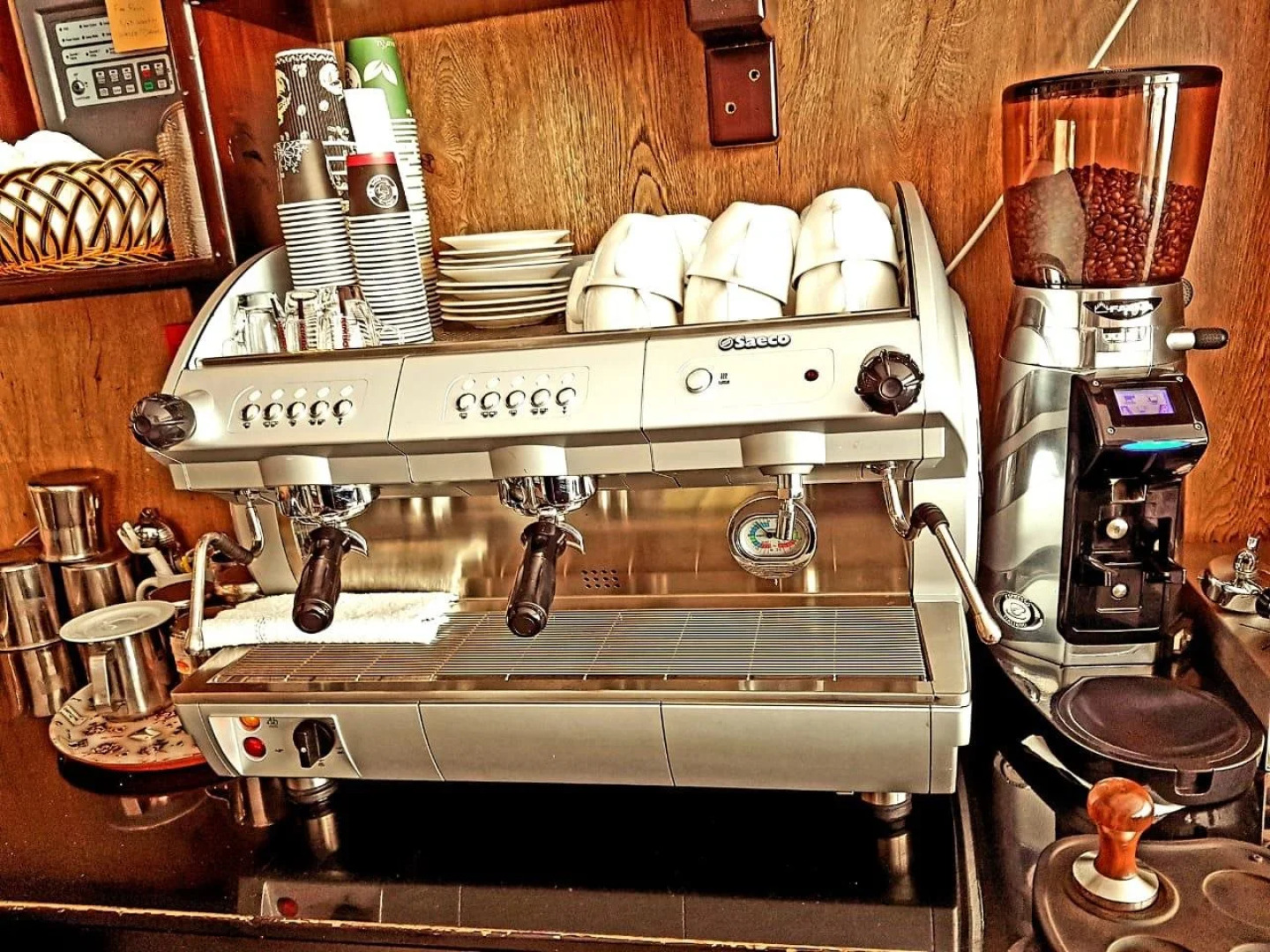 Al Dyafa Hotel Suites