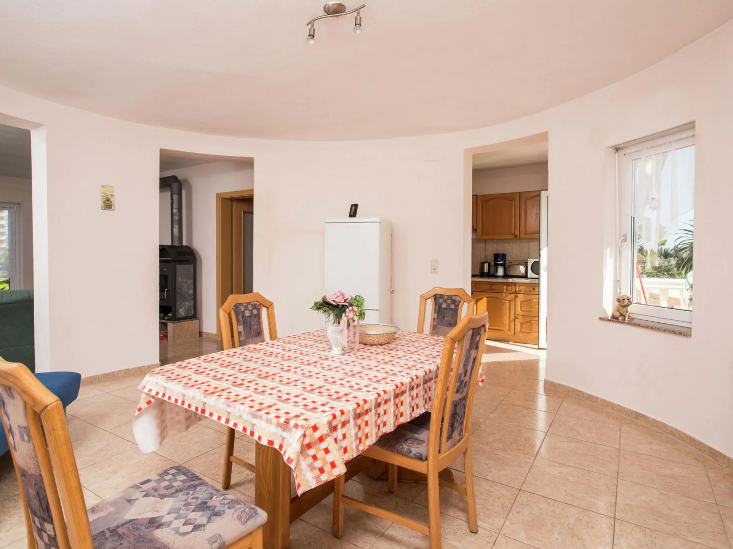 Holiday Home with private pool in Sant Pere Pescador