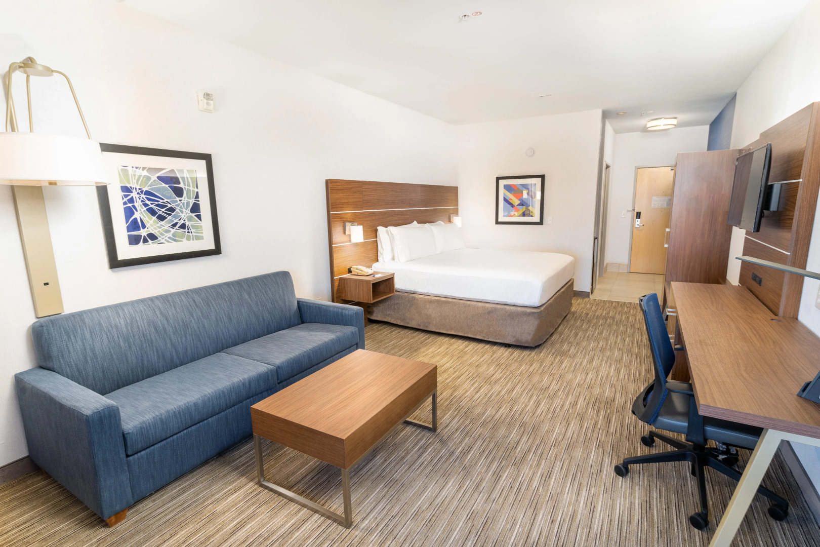 Holiday Inn Express & Suites Las Vegas SW - Spring Valley by IHG