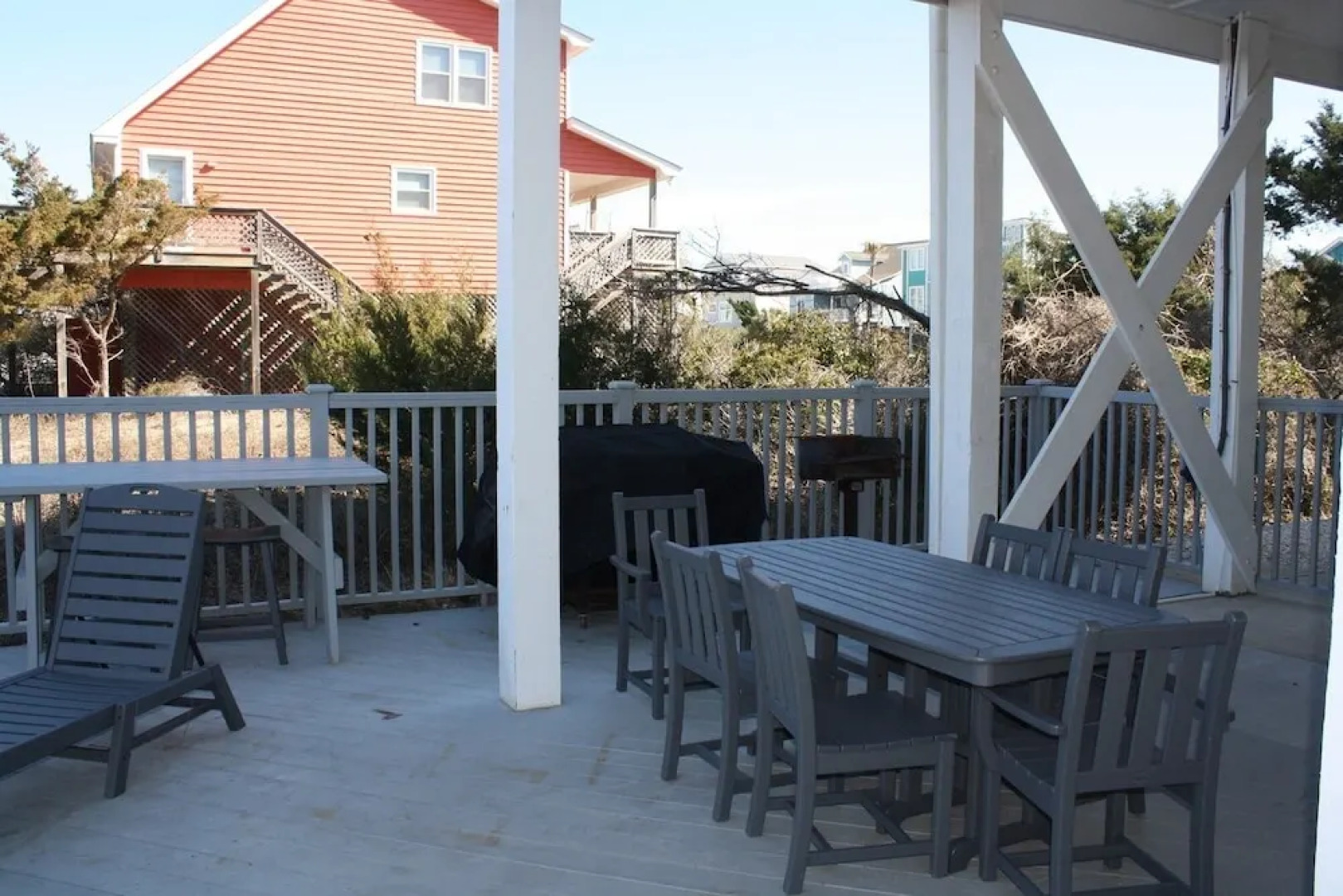 Beach Crew 4 Bedroom Home by RedAwning