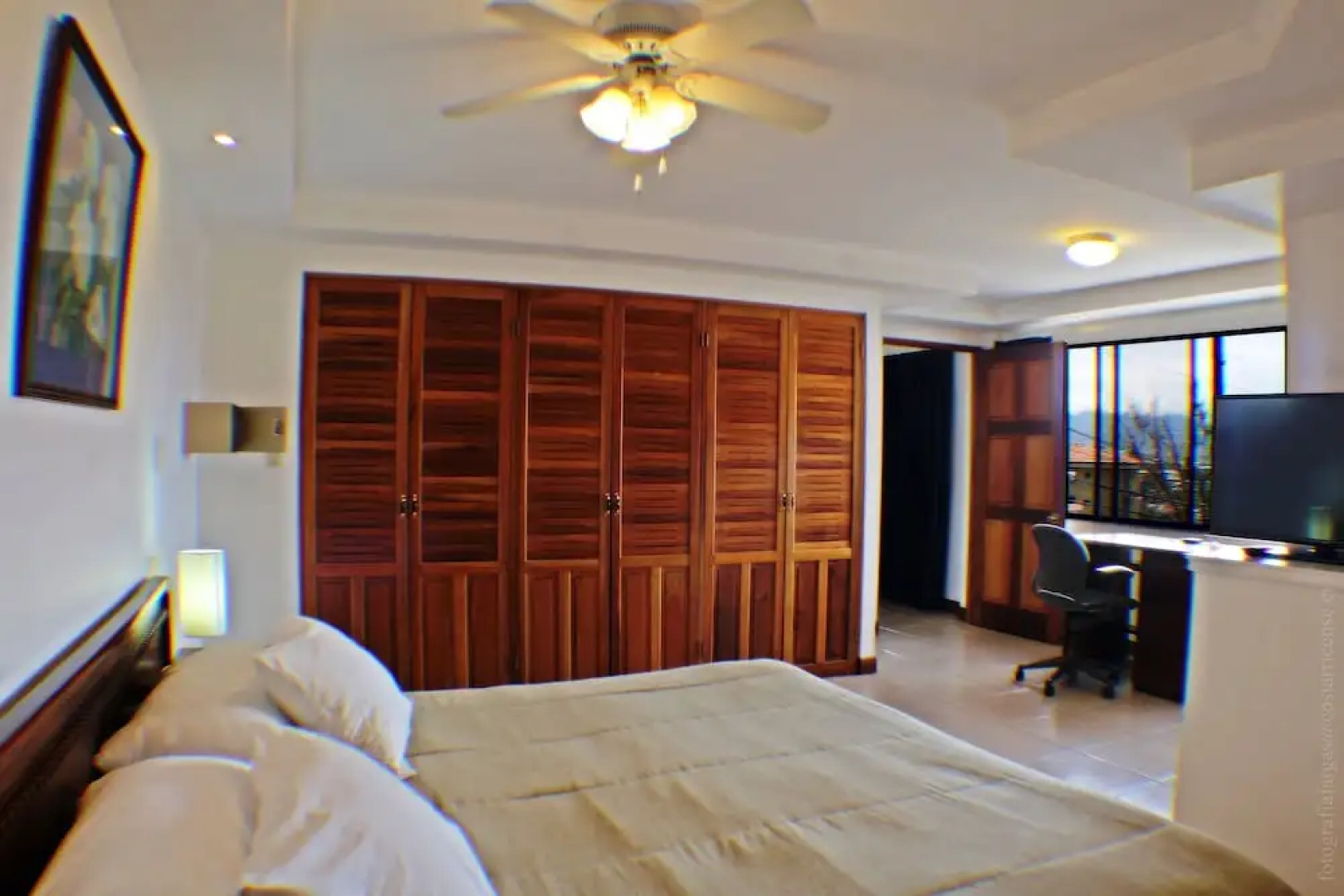 Casa Reflejos City View