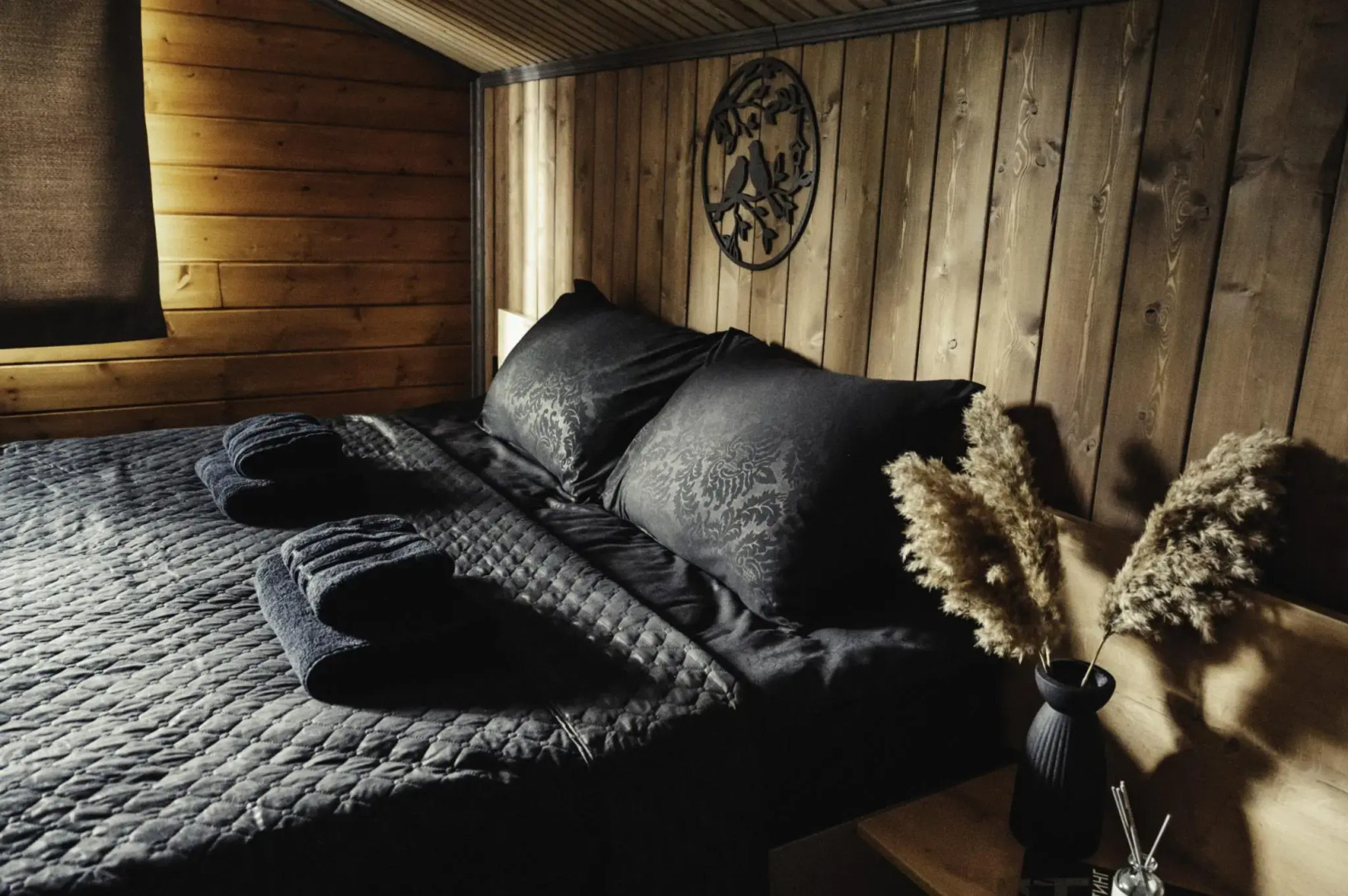 Отель Шепоты