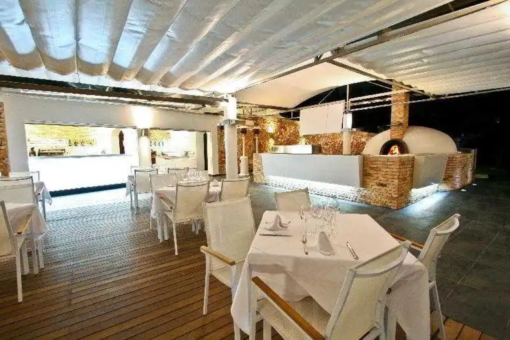 Aparthotel Ferrera Beach