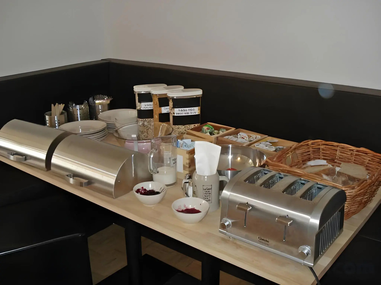 Five Elements Hostel