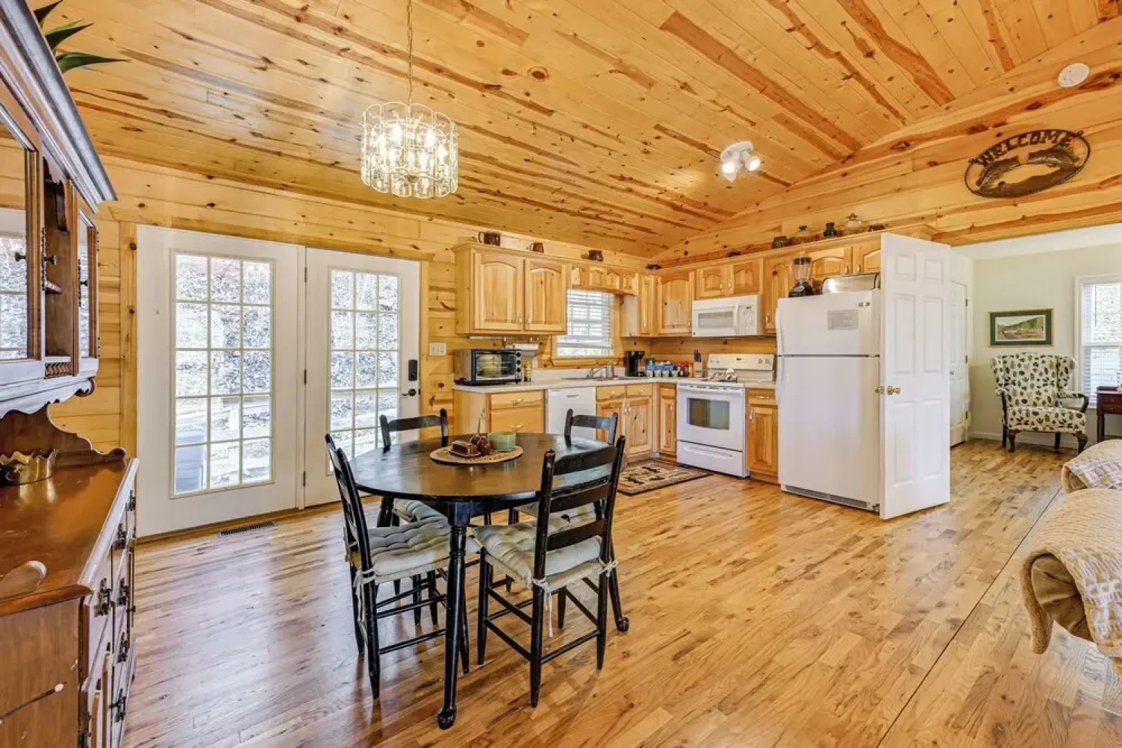 8 Mi to Chattooga River: Pet-friendly Mtn Cabin