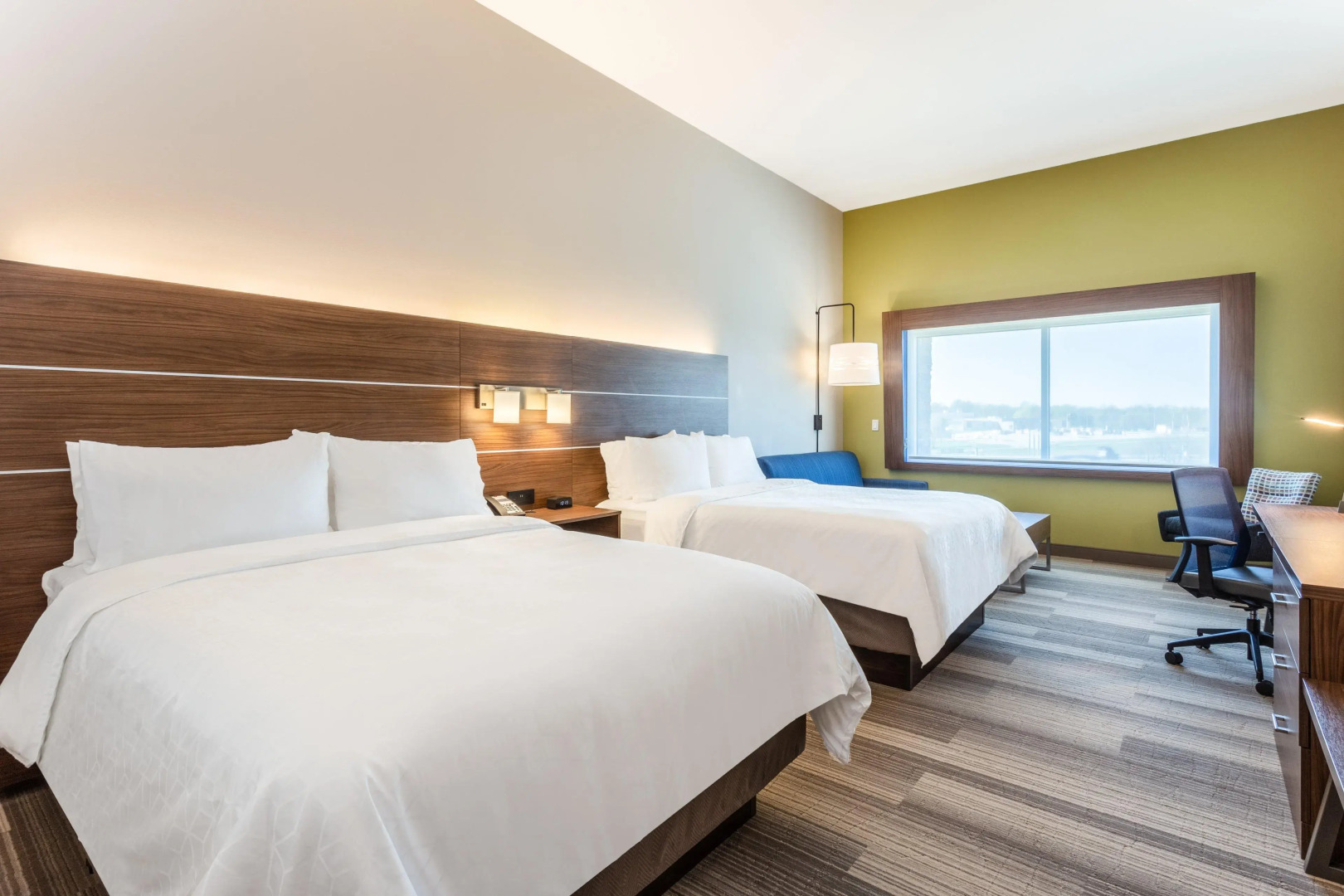 Holiday Inn Express Hotel & Suites Springfield